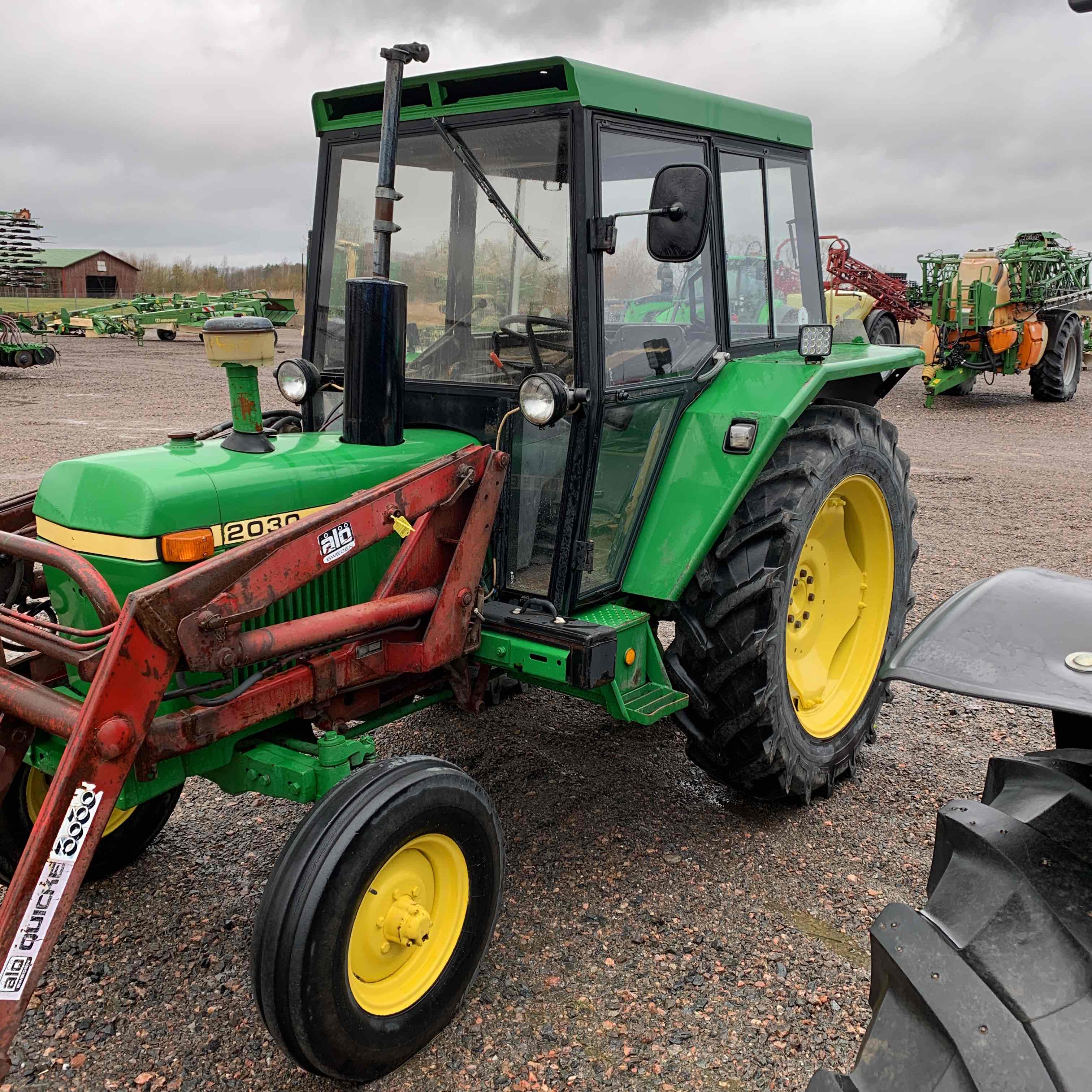 Tractor John Deere 2030 HILO with Ålölastare 78 PS Auction We