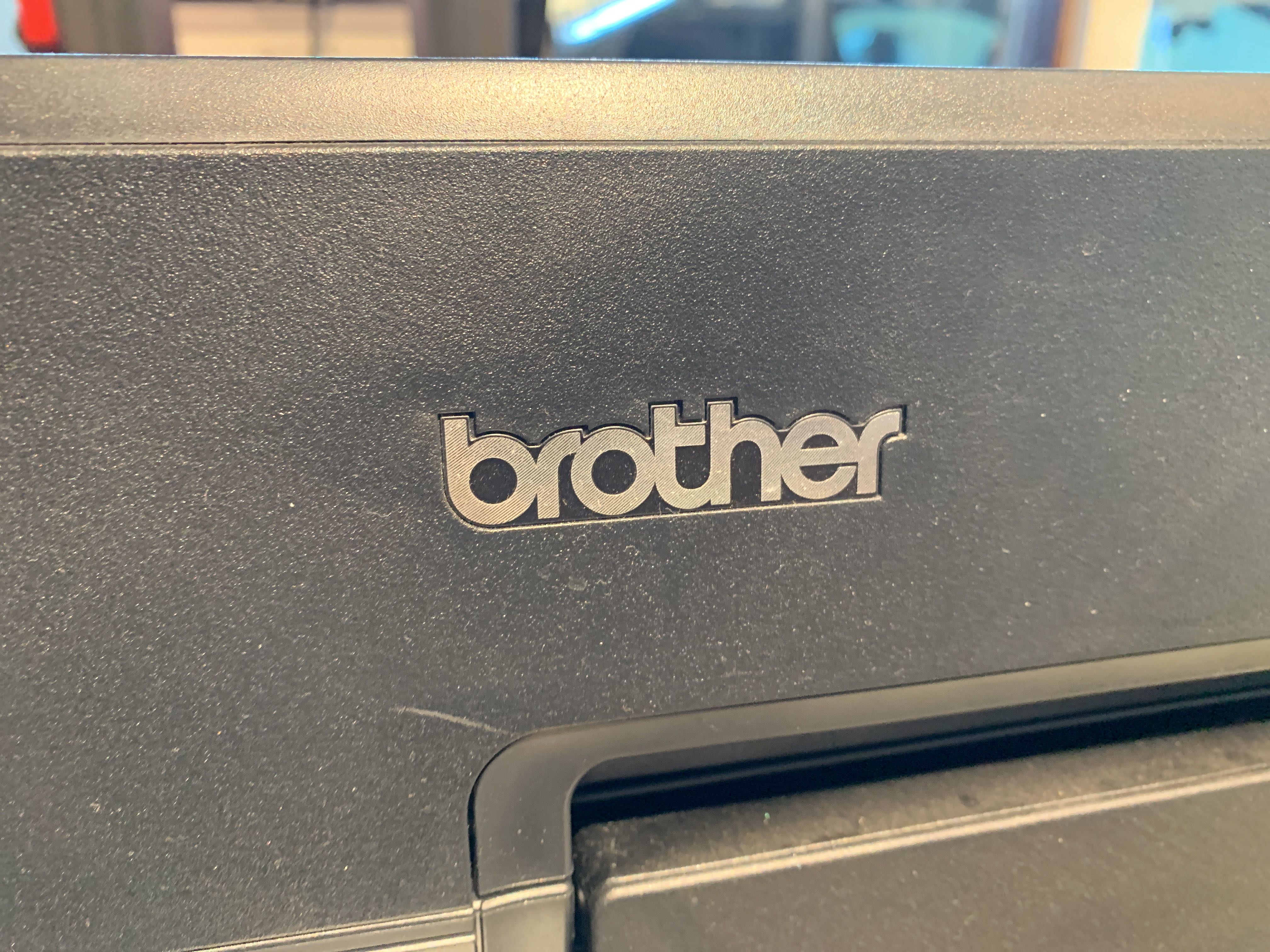 Brother Postscript Allt-i-ett skrivare Brother, startbooster, kontorsstolar - Auktioner ...