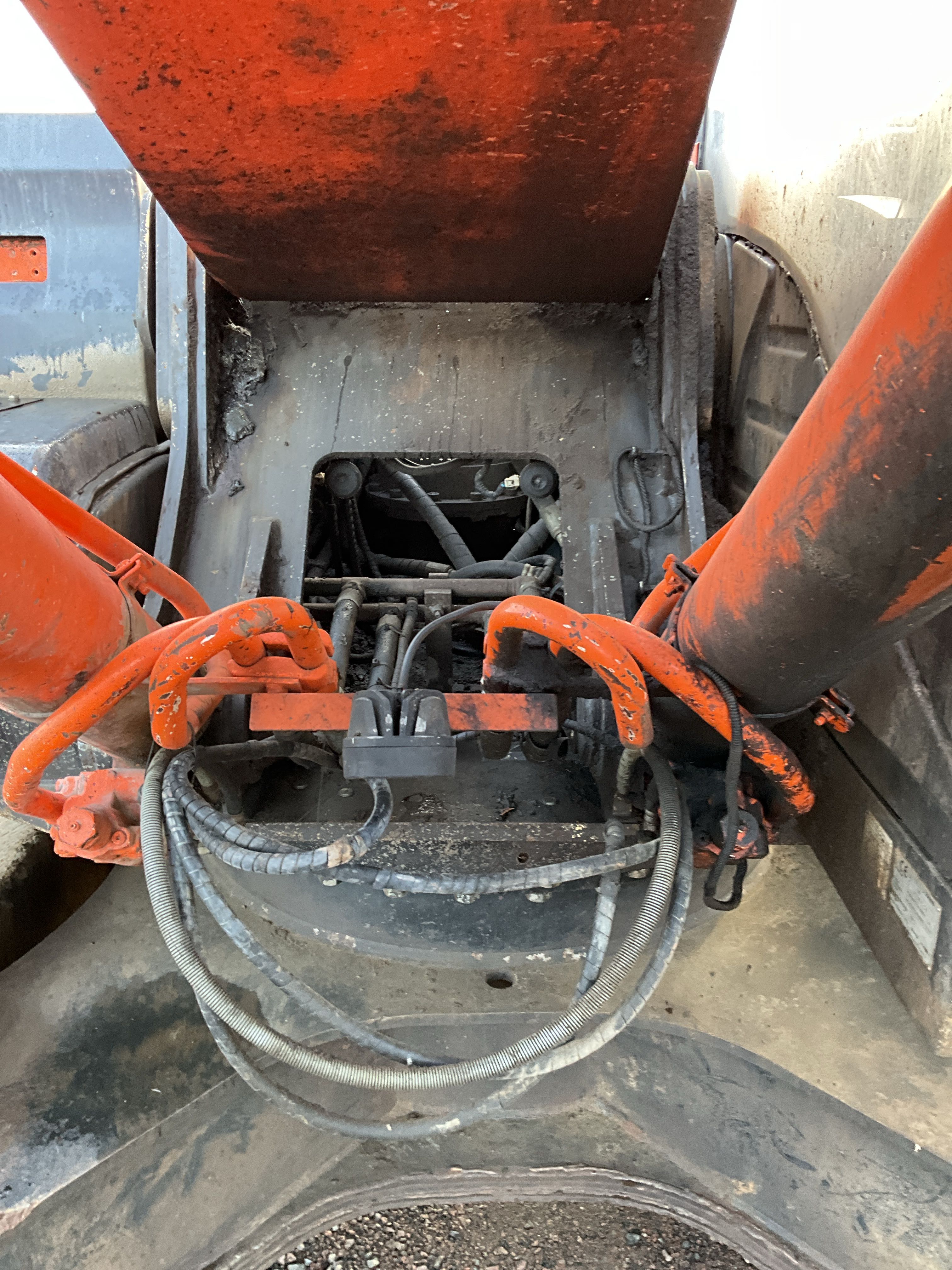 Tracked excavator Hitachi ZX350LC-5B -2012 - PS Auction - We value