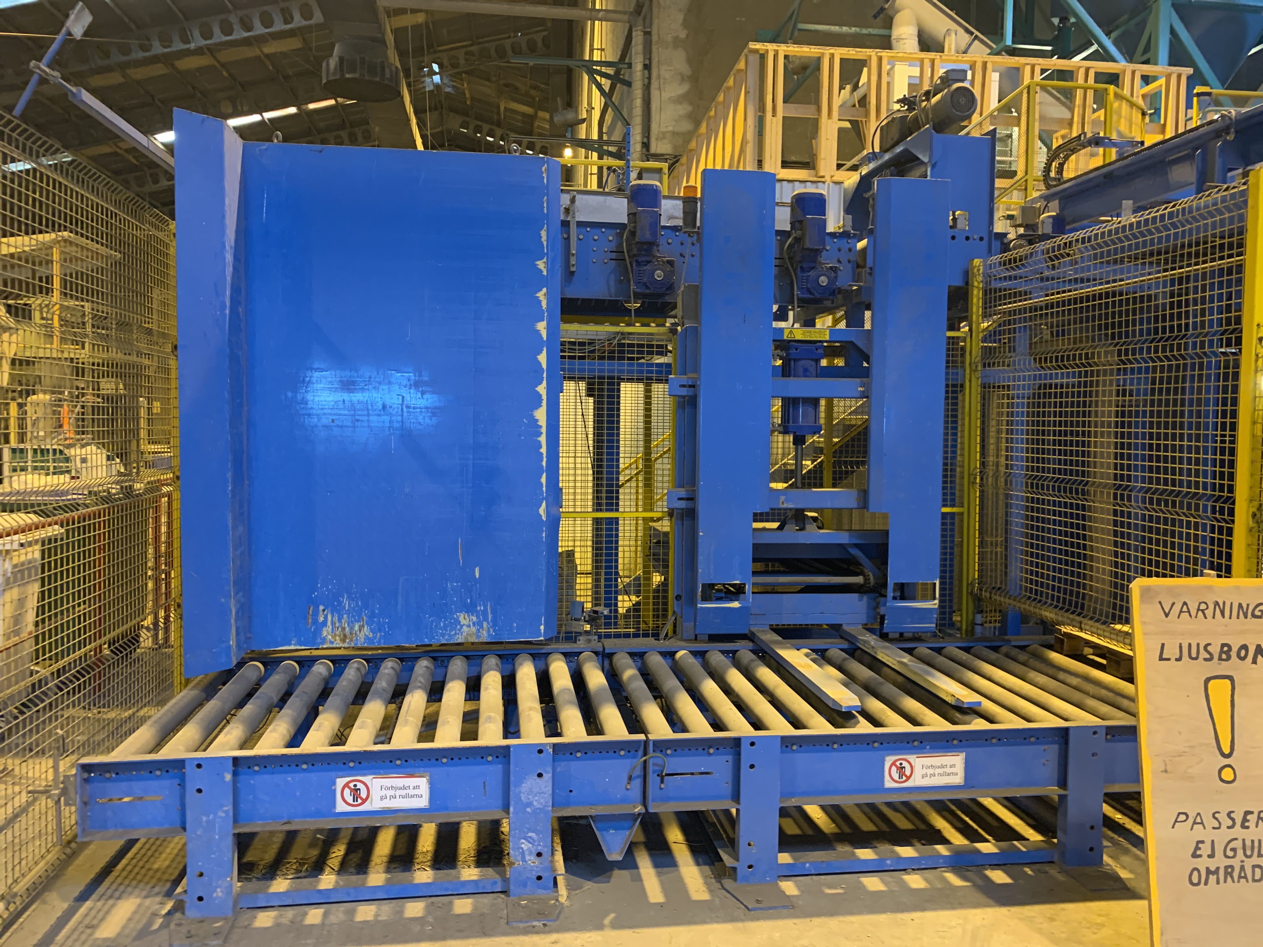 Pallet stacking machine - PS Auction - We value the future - Largest in ...