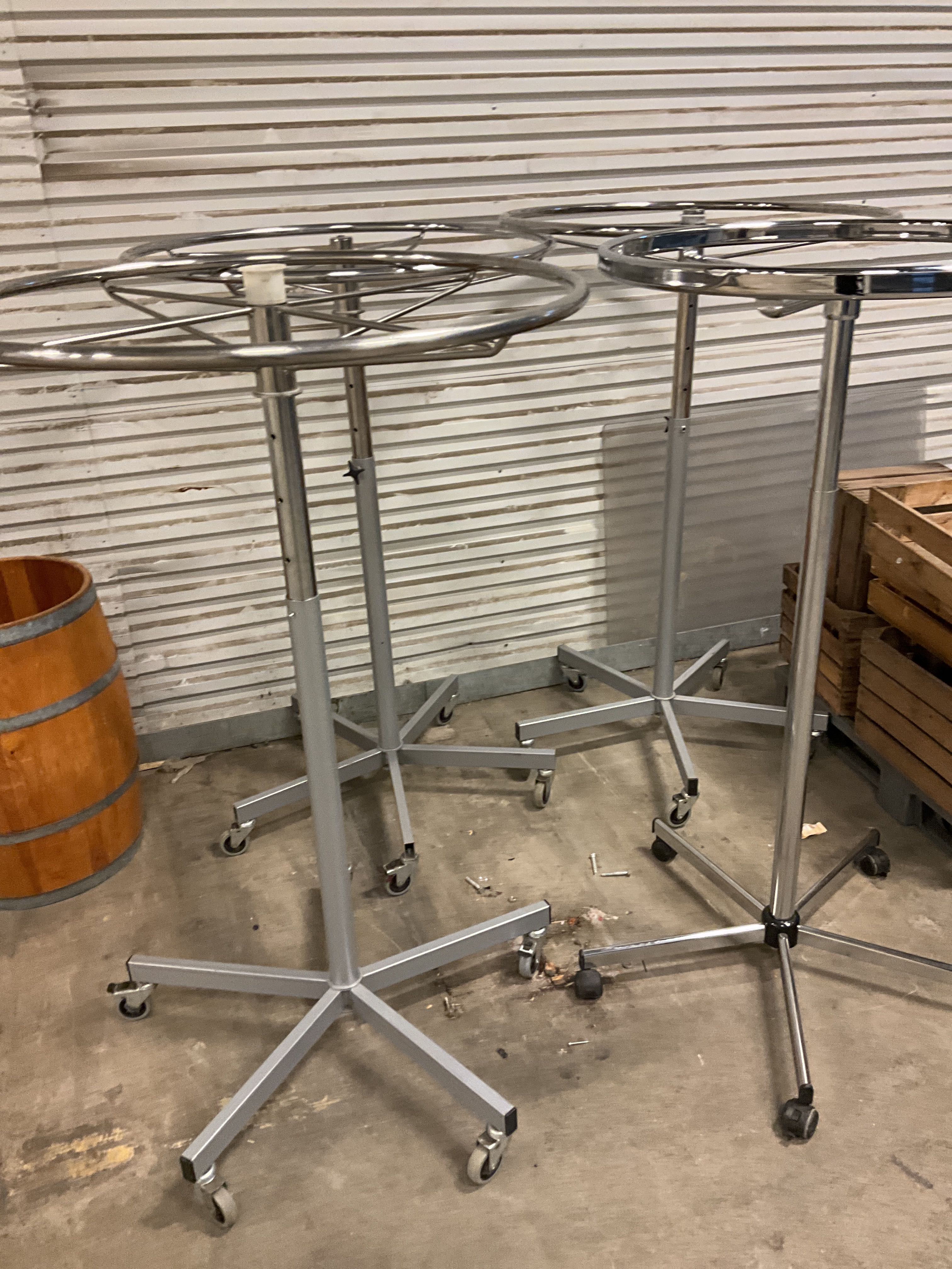 Prosimmon Clothes Racks 4 clothes racks - PS Auction - We value the future - Largest in net ...