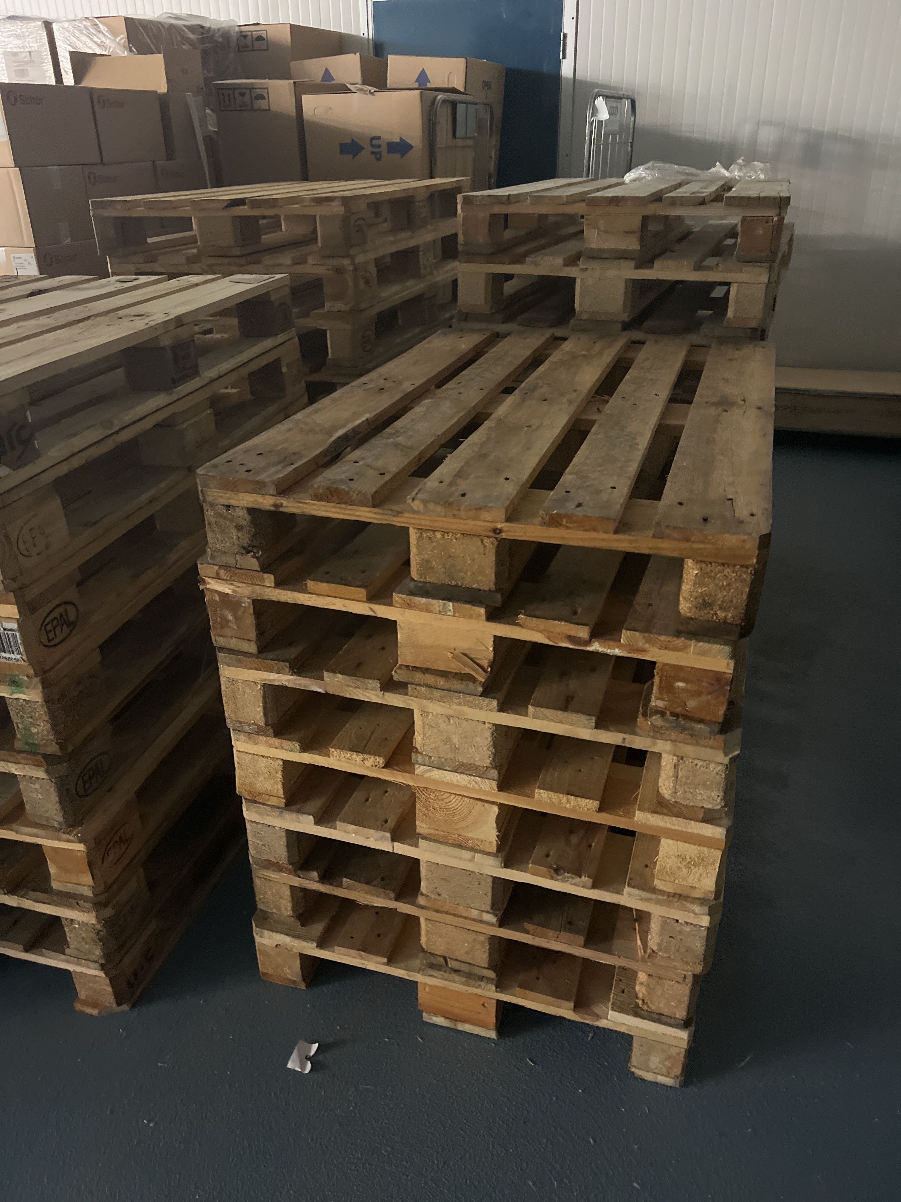 33 pallets and pallet shelves PS Auction We value the future