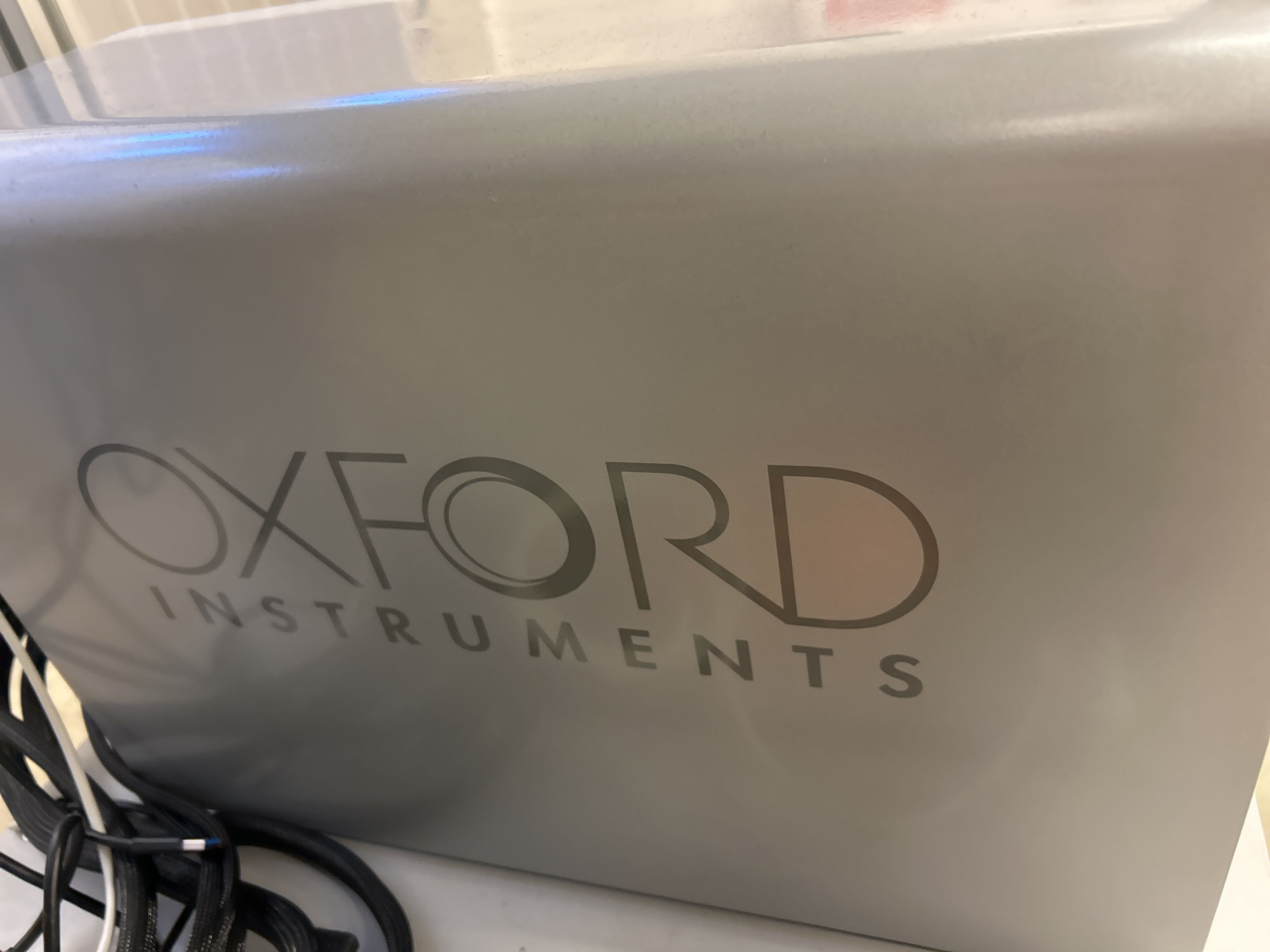 NMR spectrometer with autosampler and accessories - Oxford