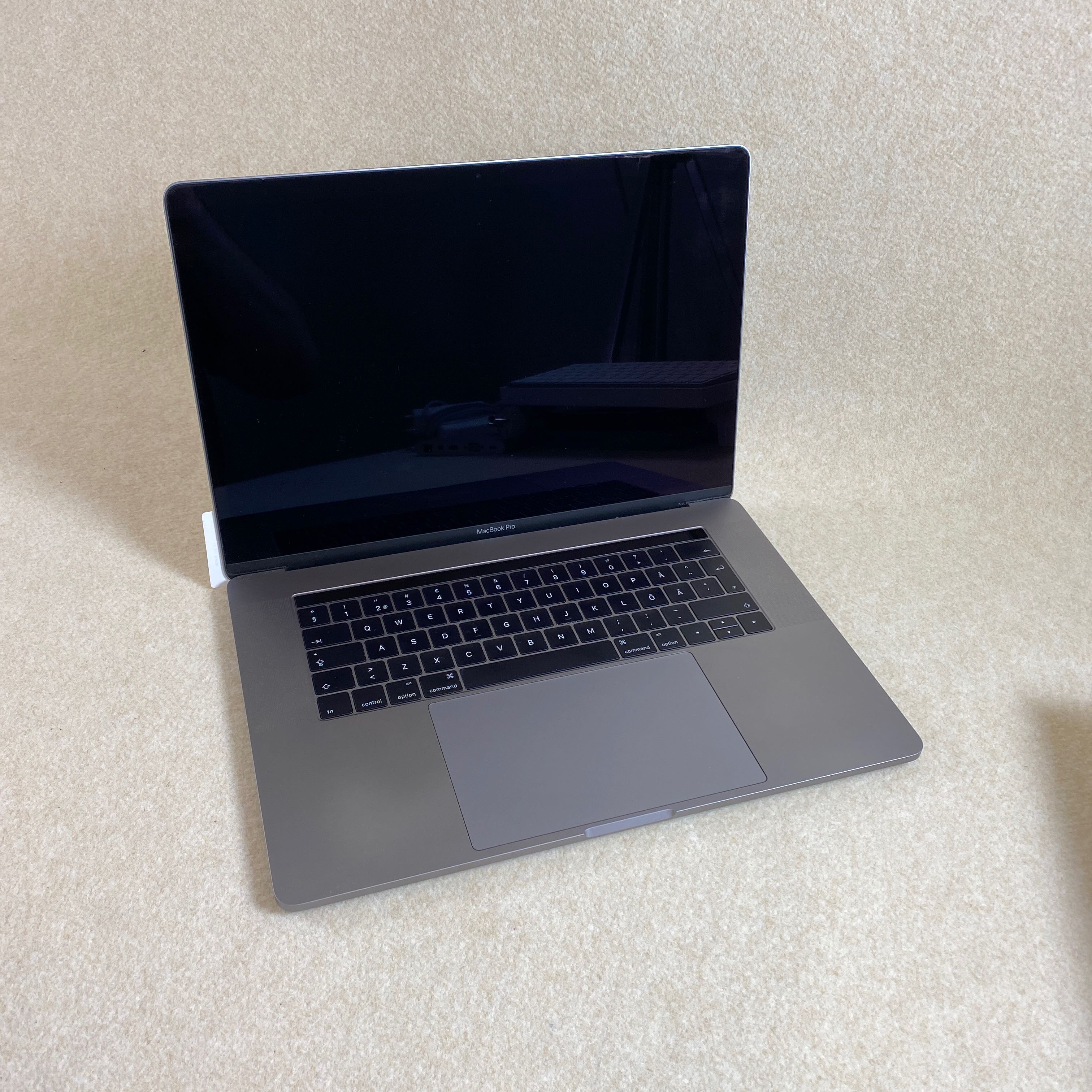 Cuanto Es 16 Pulgadas En Centimetros Macbook Pro 15 "2016 with accessories - PS Auction - We value the future -  Largest in net auctions
