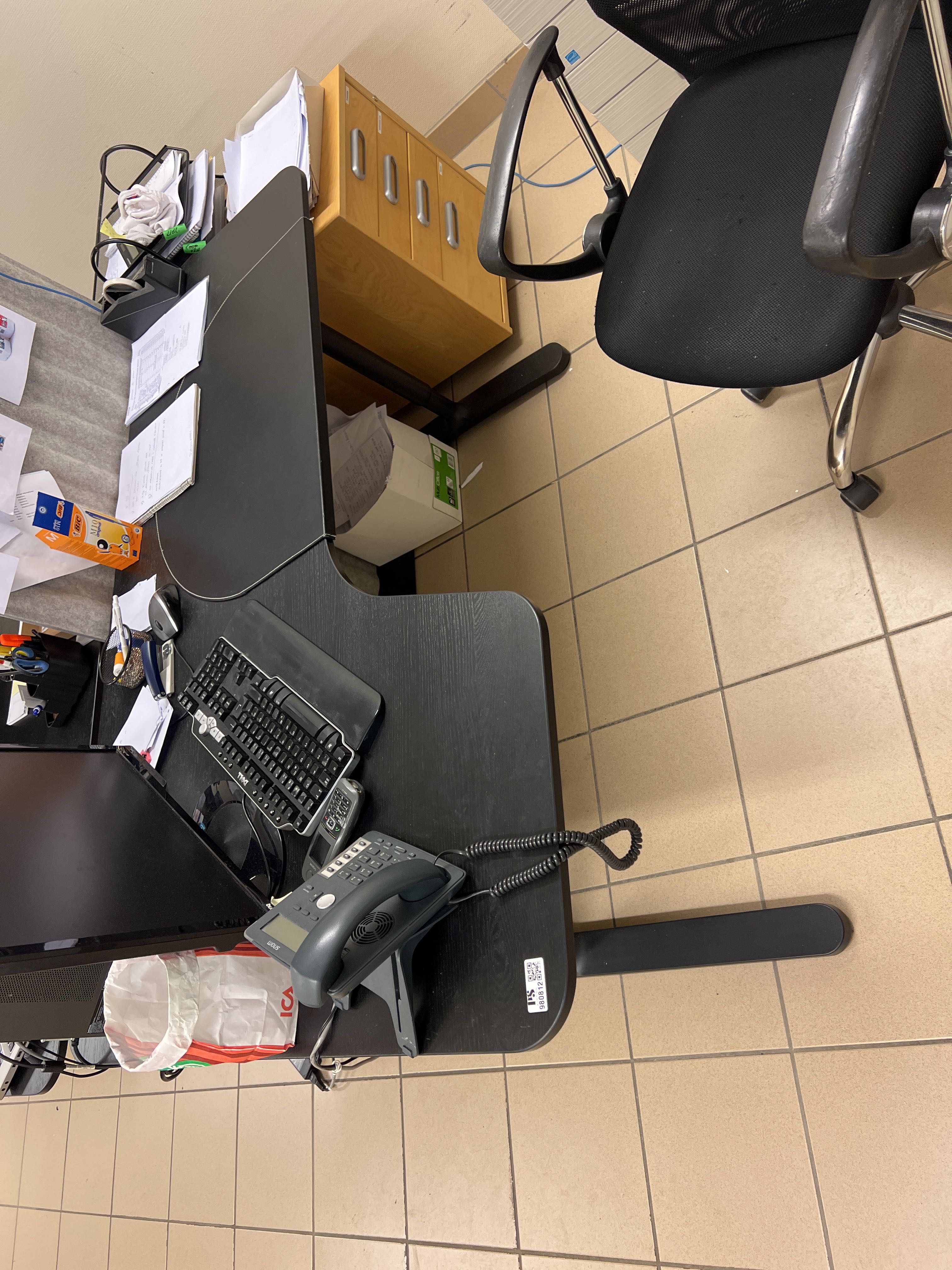 Office furniture 4 desks etc PS Auction We value the future