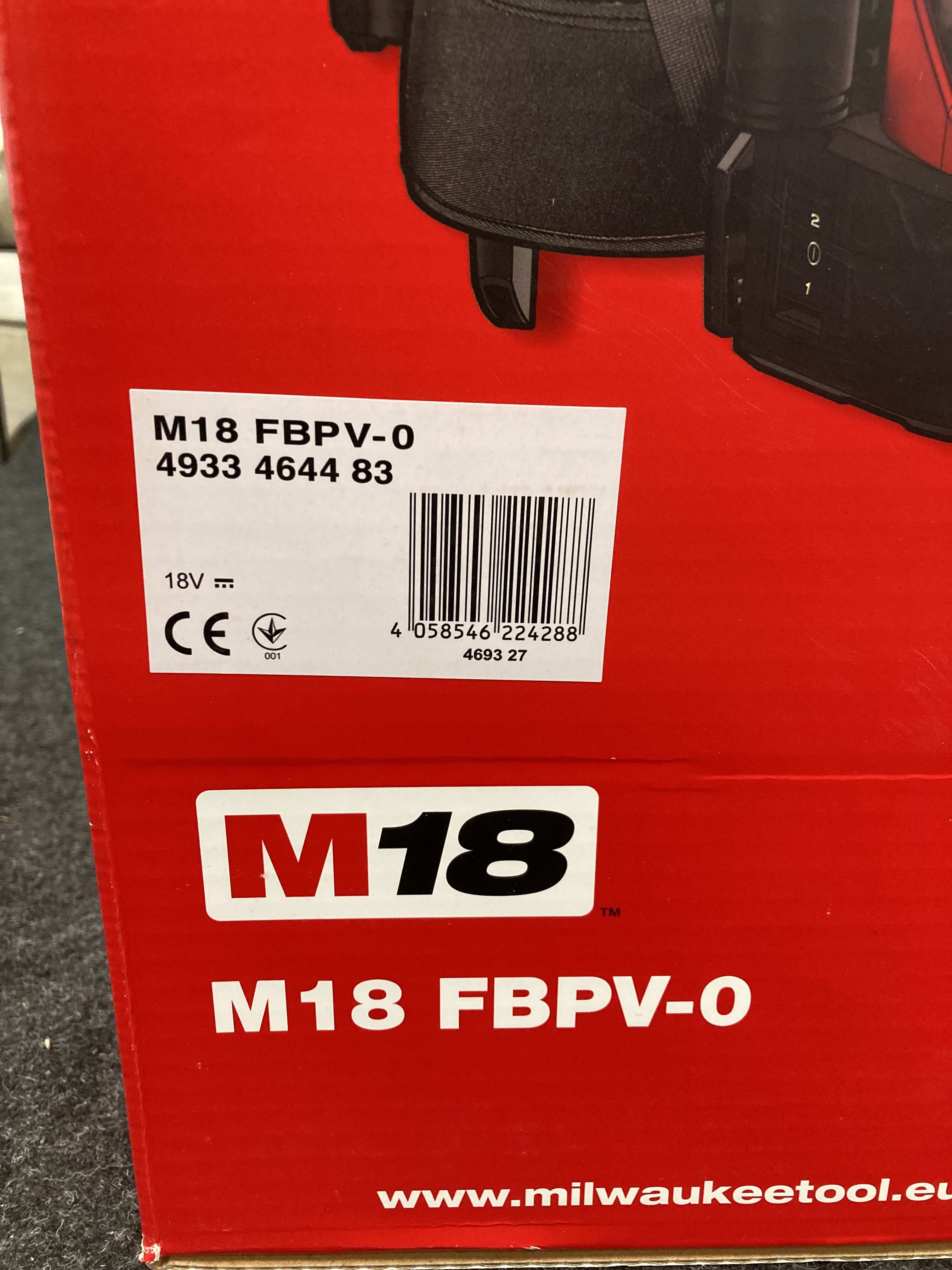 Back-mounted vacuum cleaner Milwaukee 