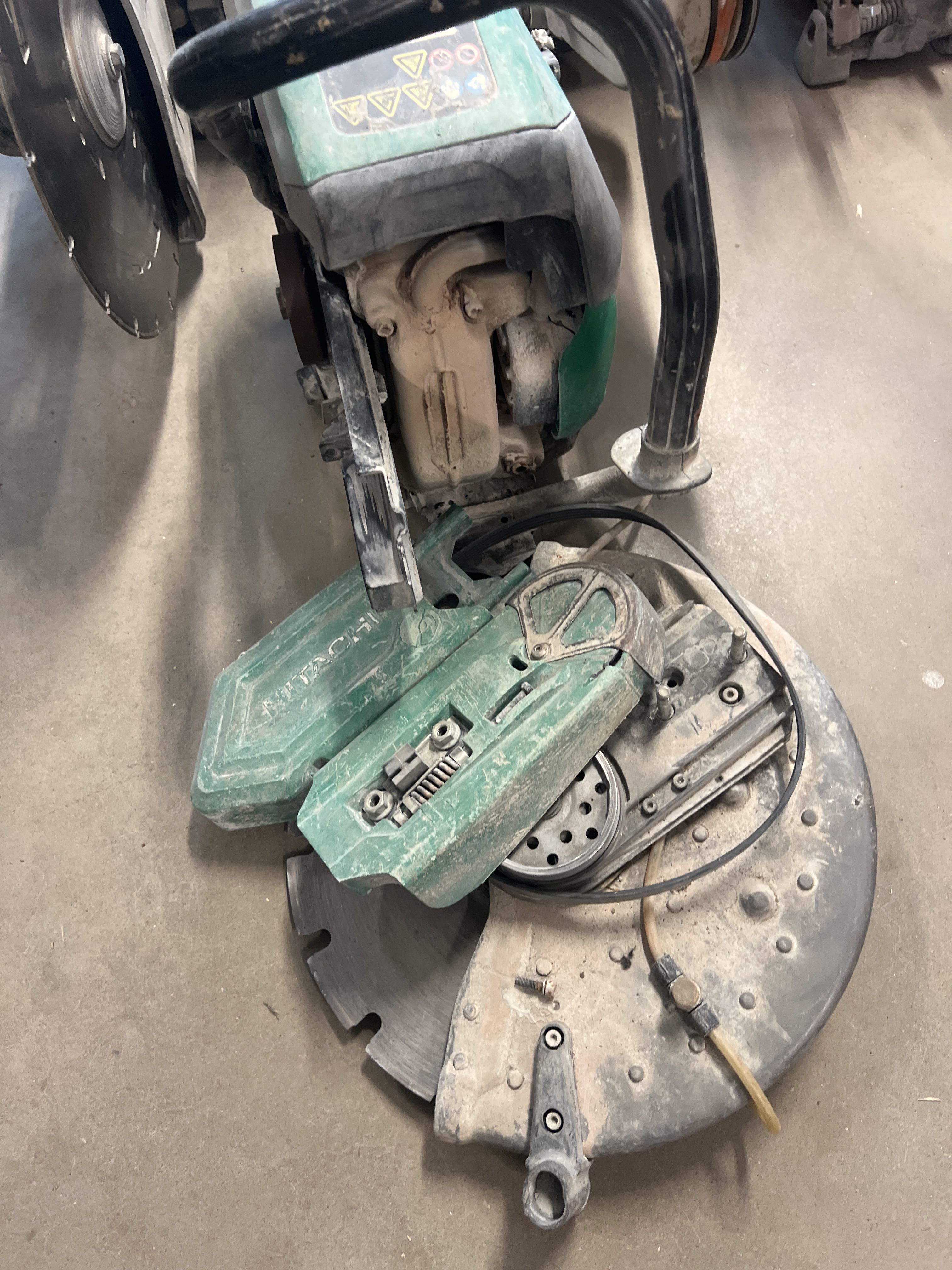 Engine cutters 4 pcs, spare parts machines - PS Auction - We value the ...