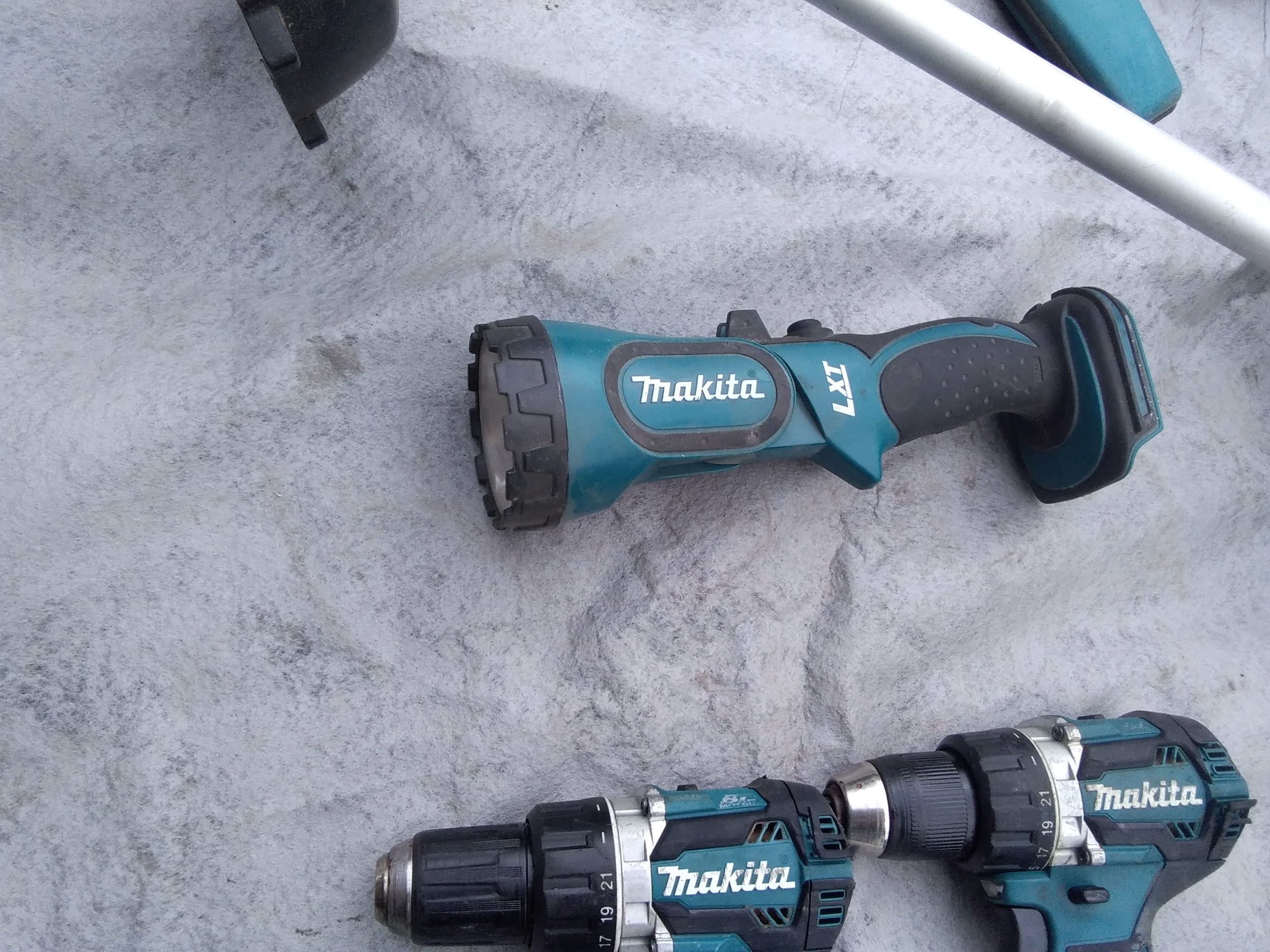 Battery-powered MAKITA tools - PS Auction - We value the future
