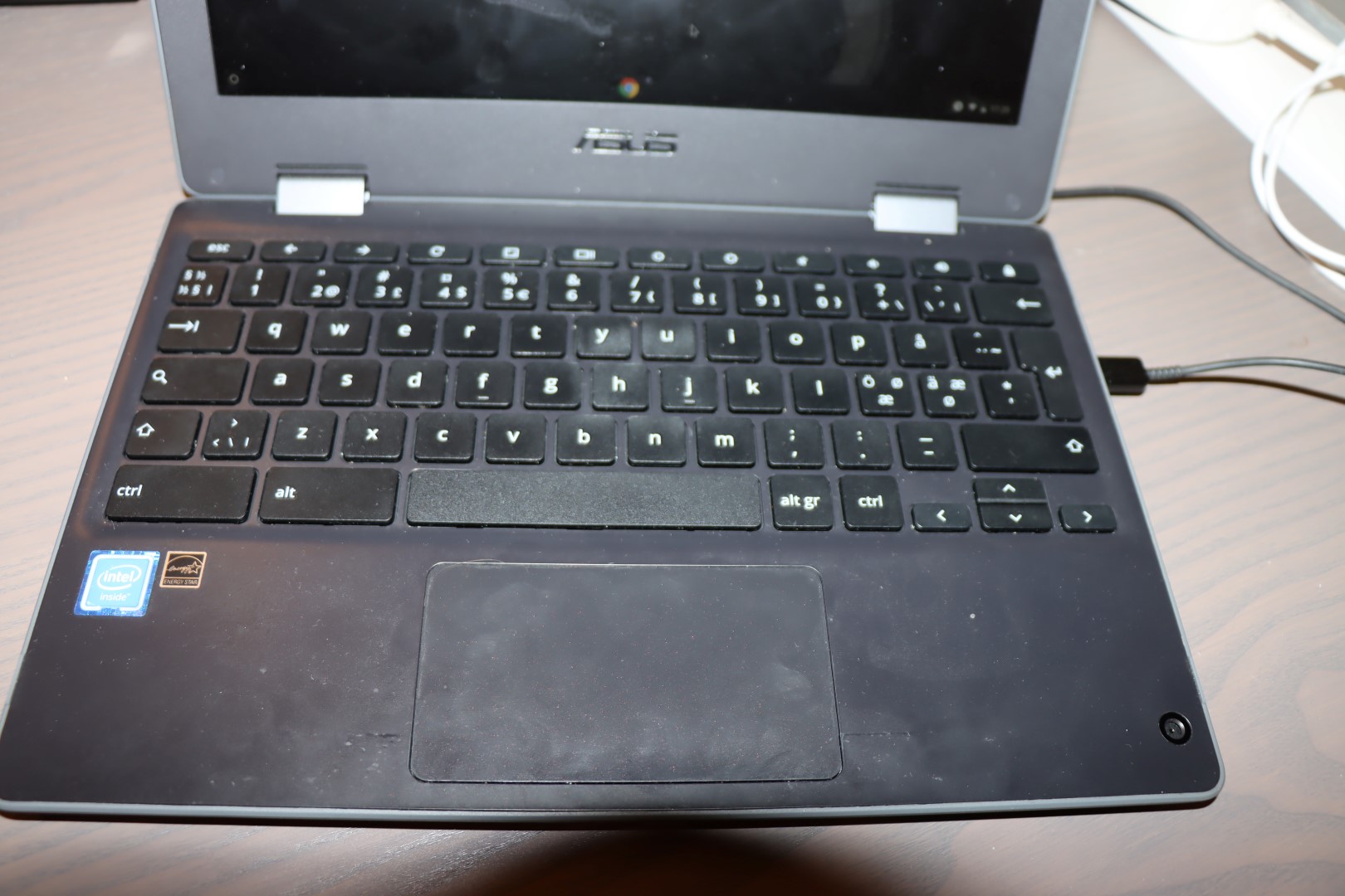 ASUS Chromebook C214M with mobile printer - PS Auction - We value 