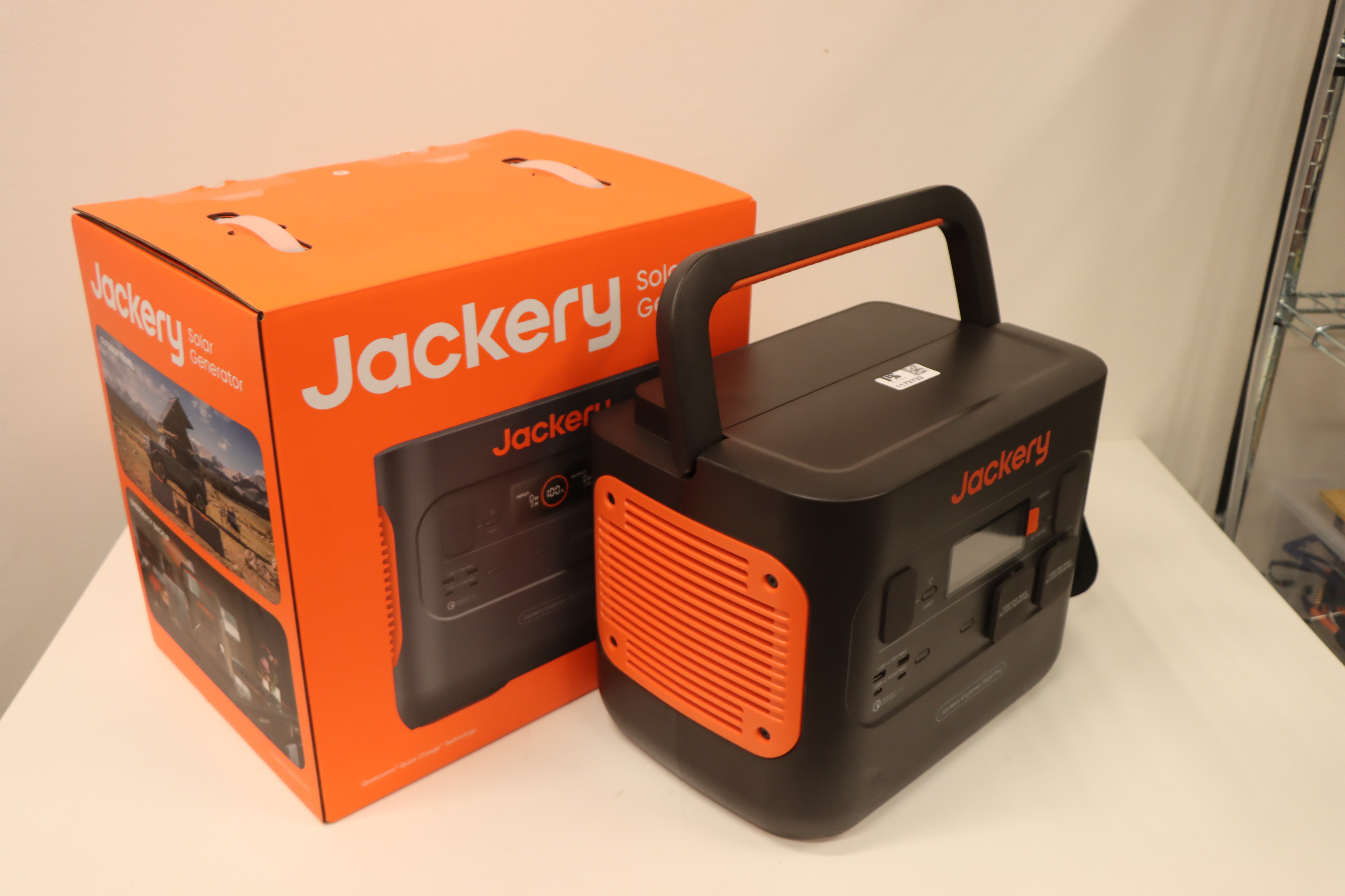 Jackery Explorer 1500 Pro - Portable Power Station - PS Auction