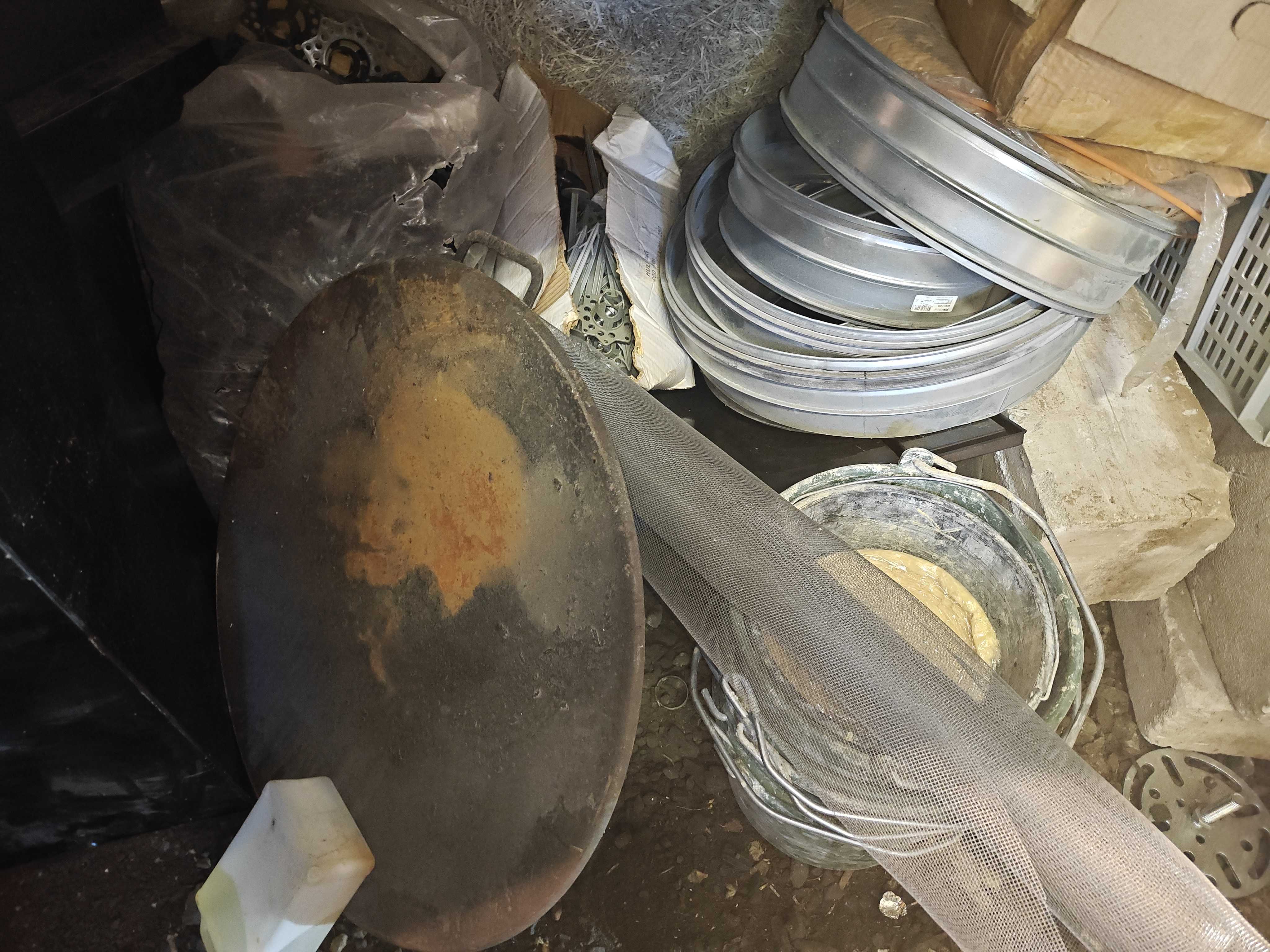Warehouse shelves containing tools and consumables - PS Auction - We ...