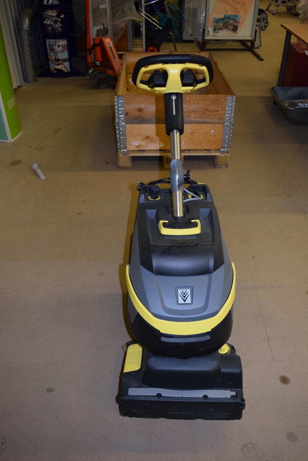 Kärcher Professional BR 35/12 C combination scrubber PS Auction We