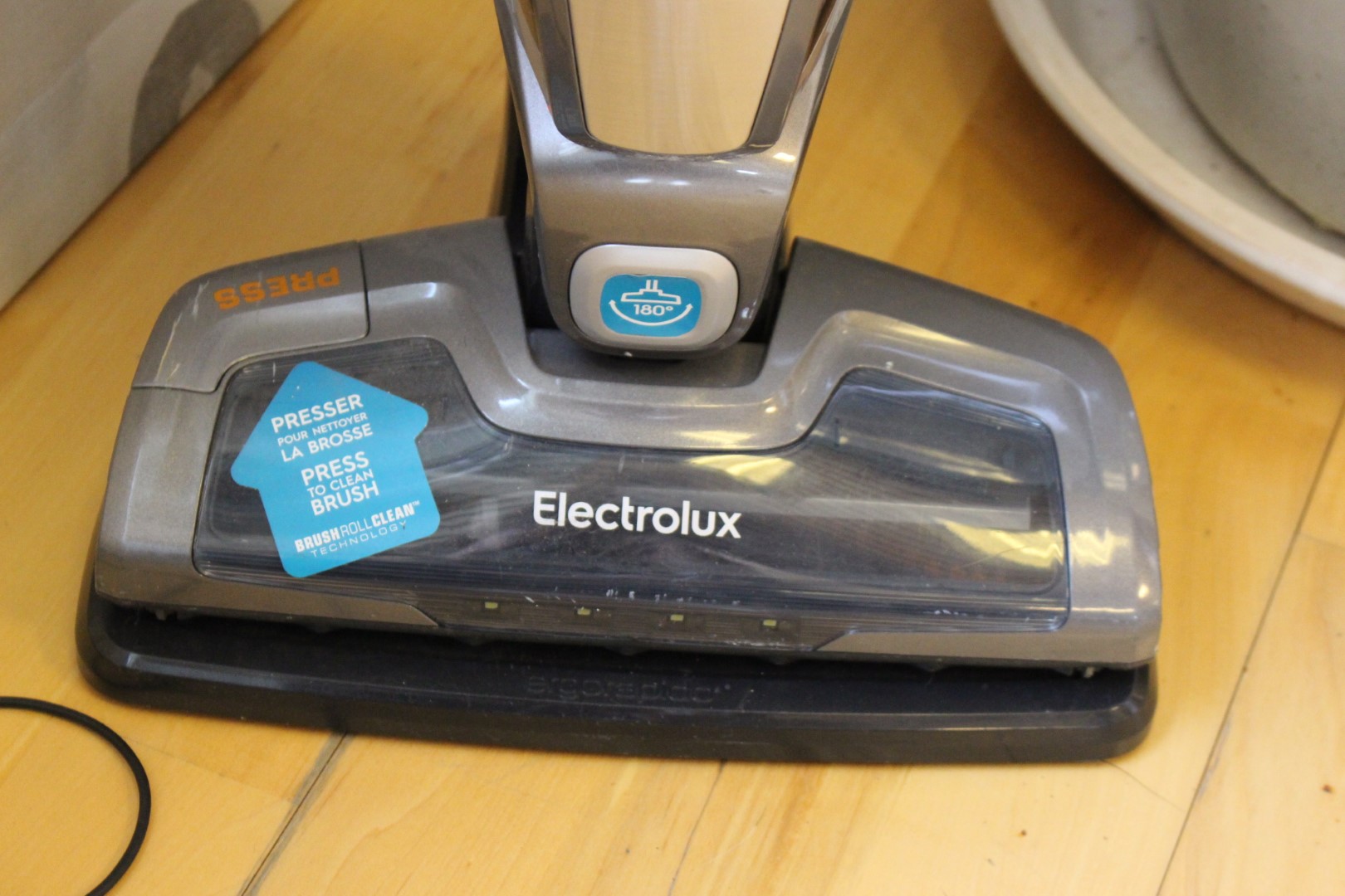 Vacuum Cleaner, Electrolux Ergorapido LI-35 - PS Auction - We value the  future - Largest in net auctions