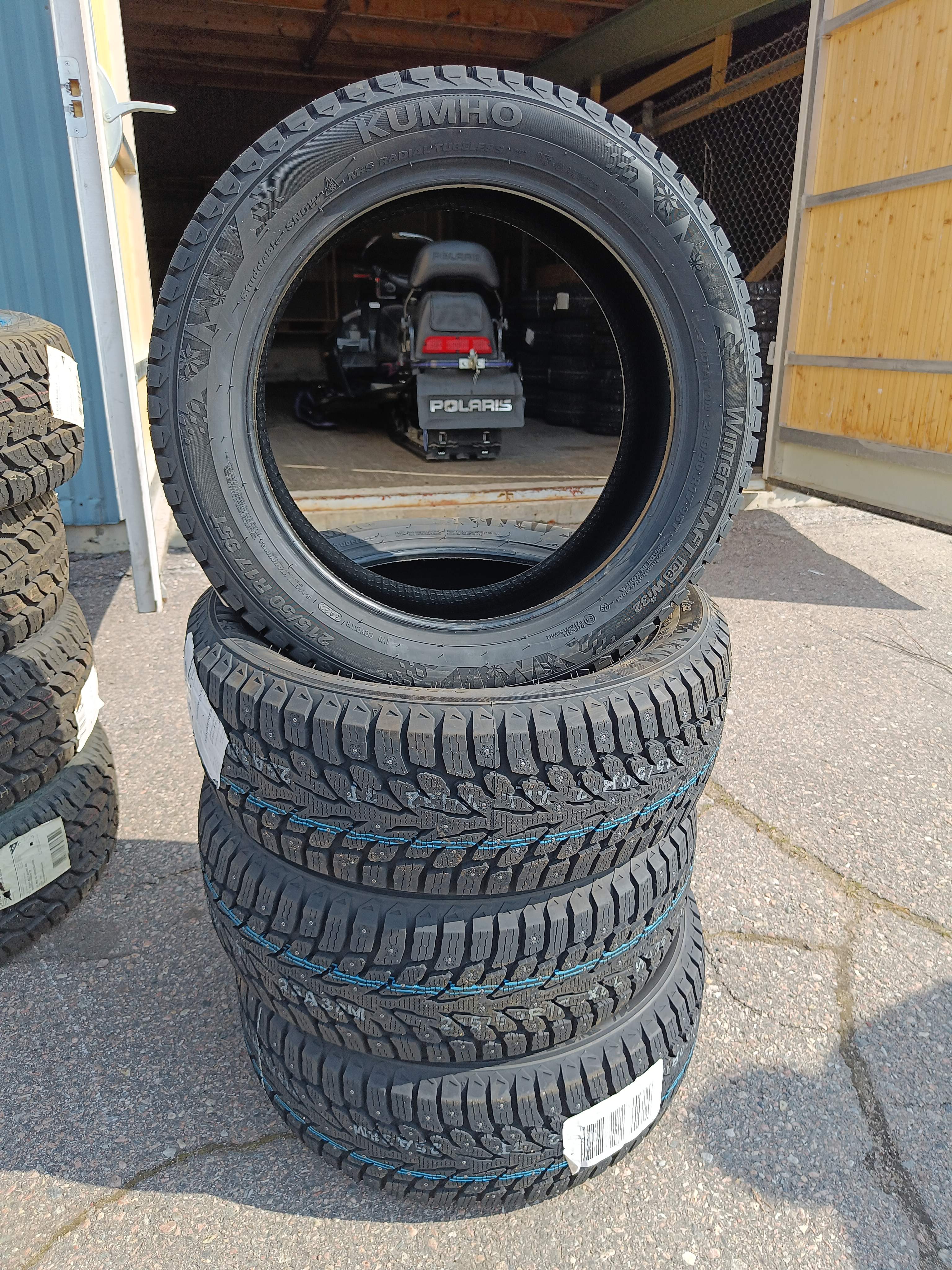 Winter tires Kumho WinterCraft Ice 215/50R17 - New - PS