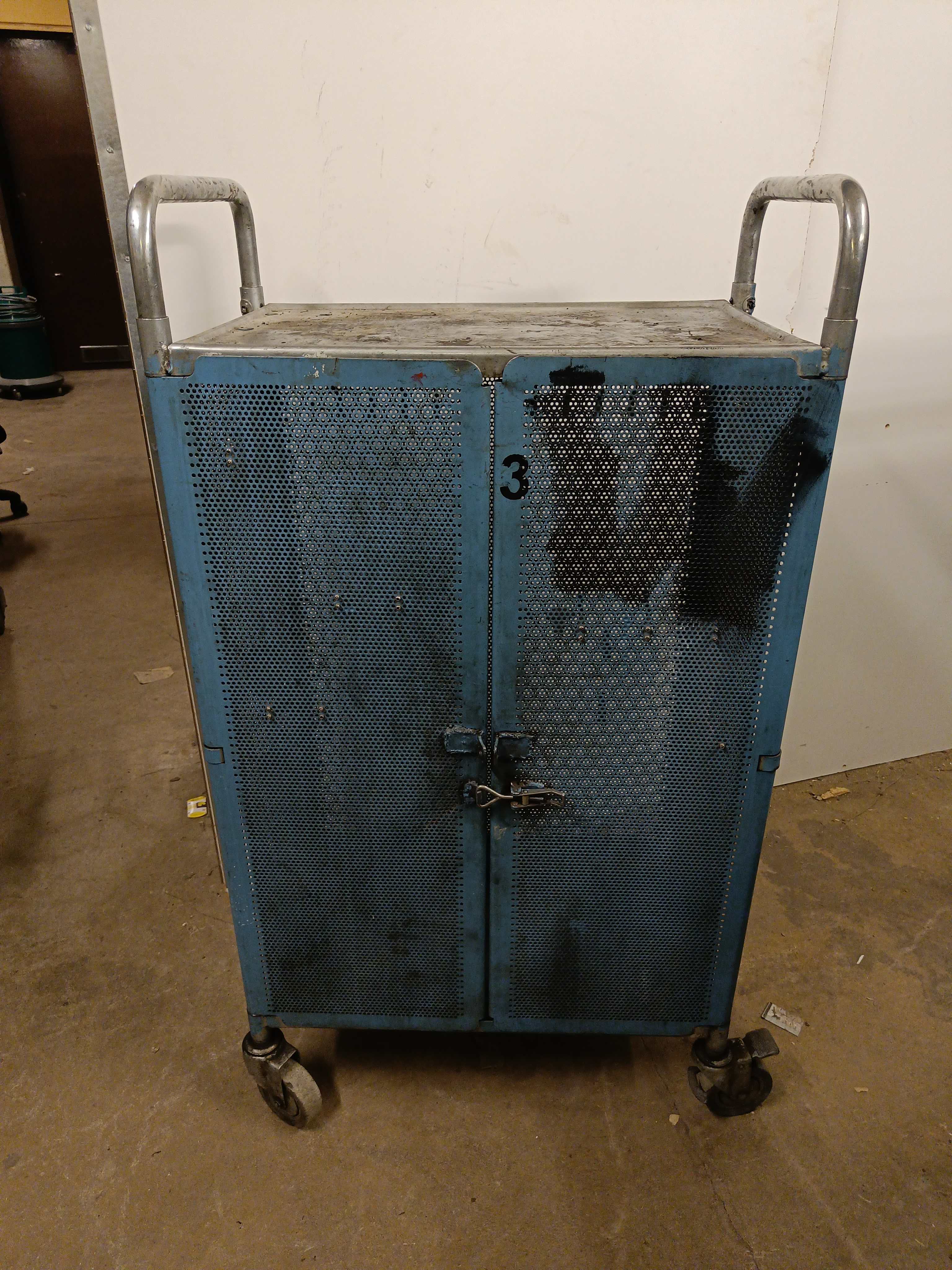 Tool on wheels PS Auction We value the future Largest in