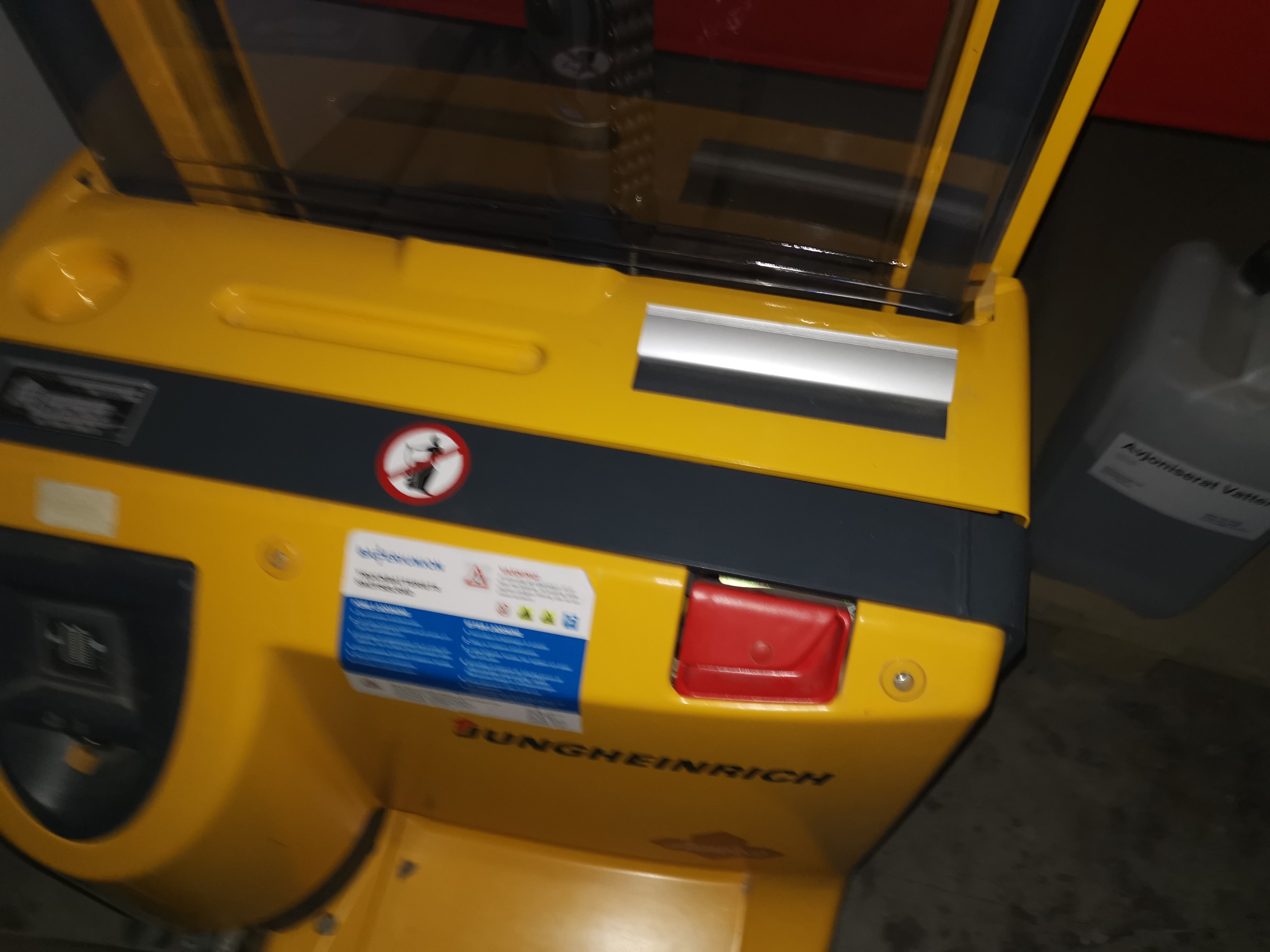 Pallet stacker Jungheinrich EJC - PS Auction - We value the