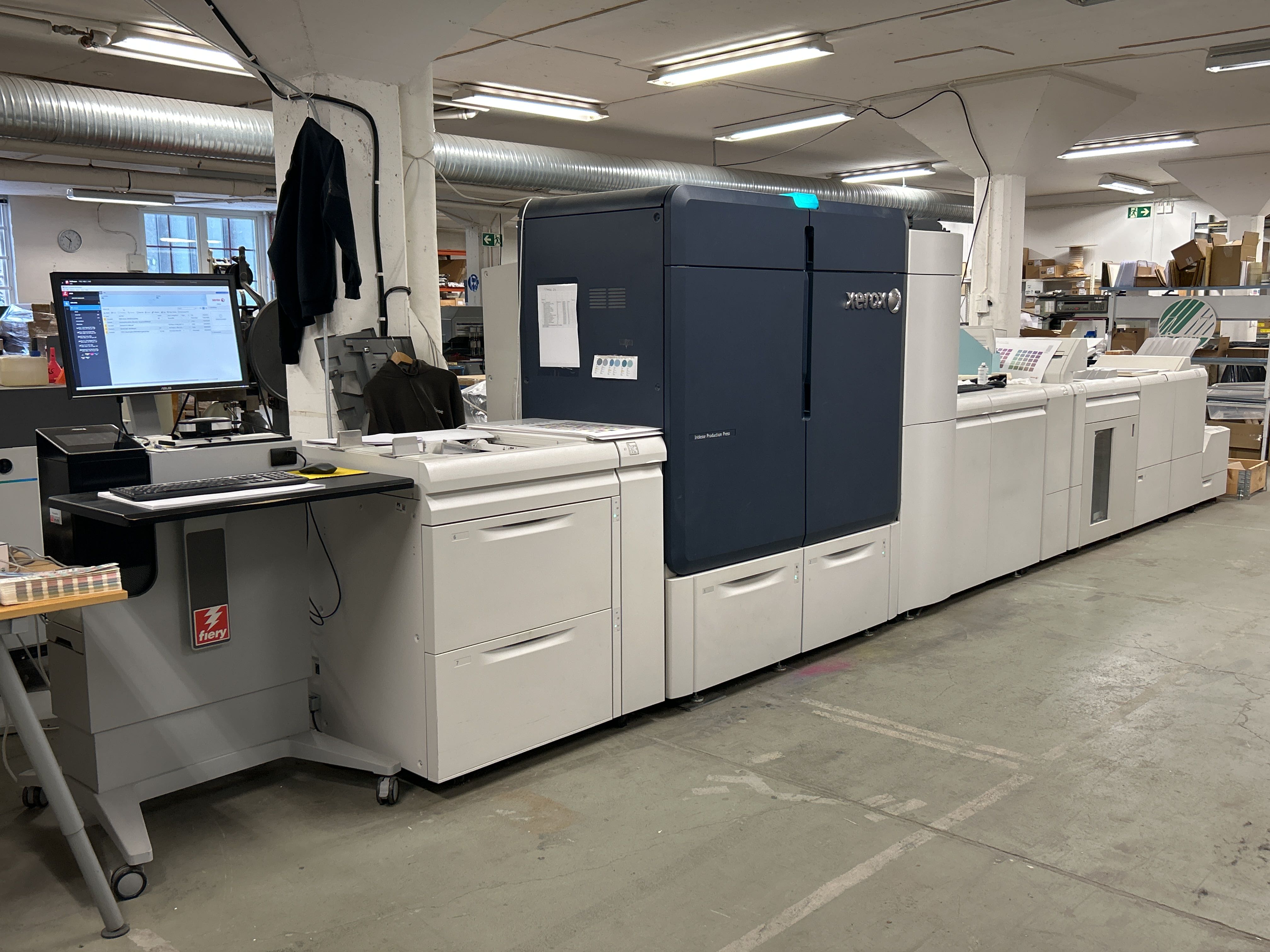 Production printer with finishing equipment - Xerox Iridesse -2018