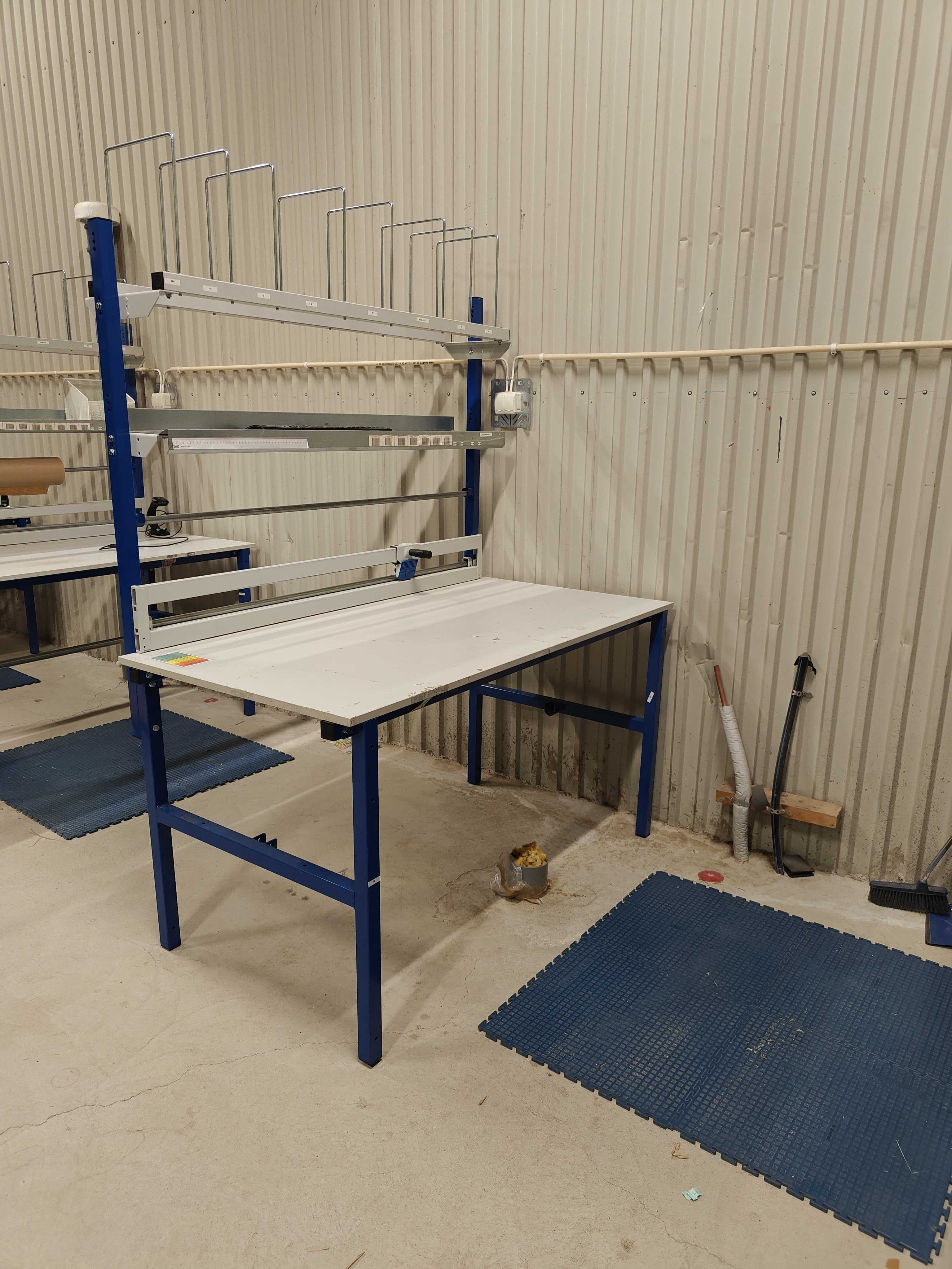 Packing table - PS Auction - We value the future - Largest in net auctions