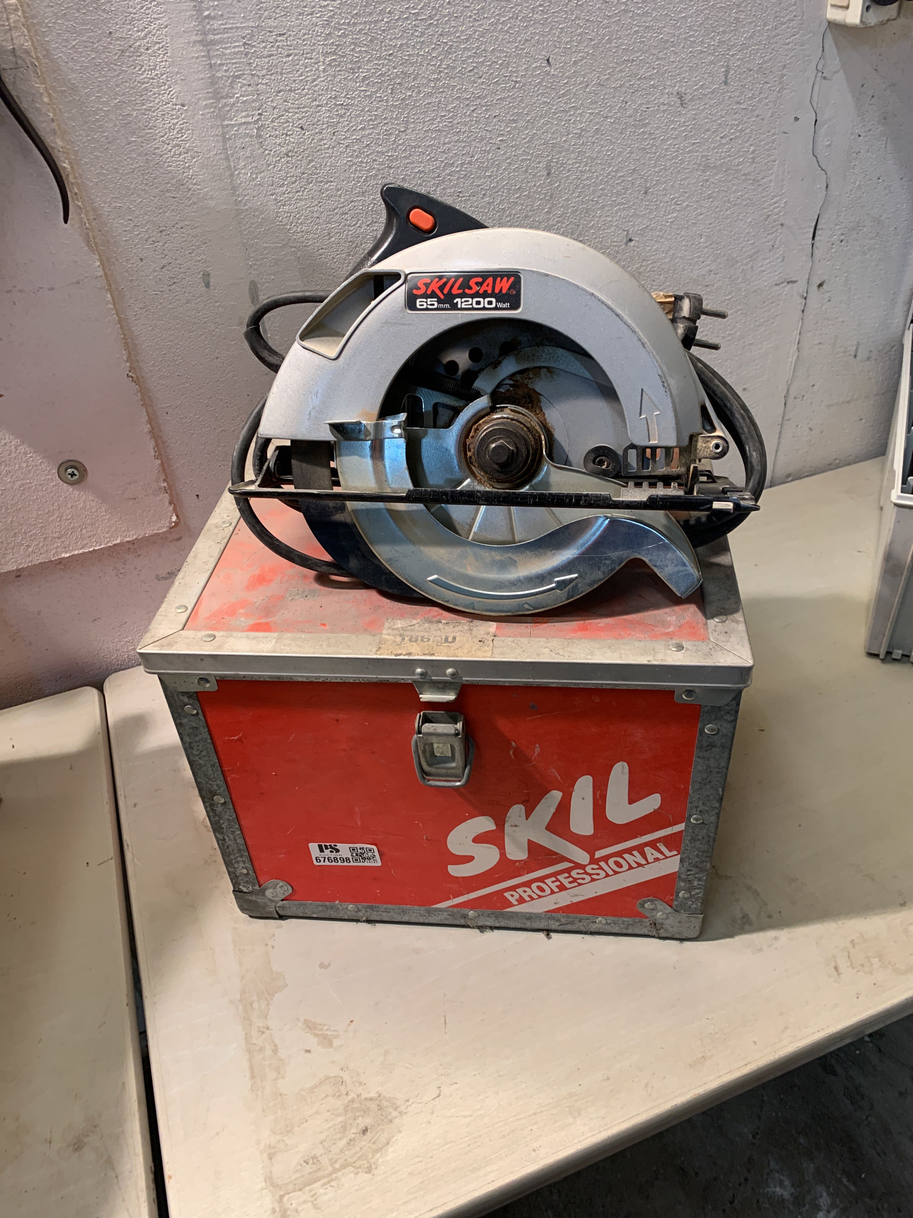 Circular saw Skilsaw 1865U1 without 