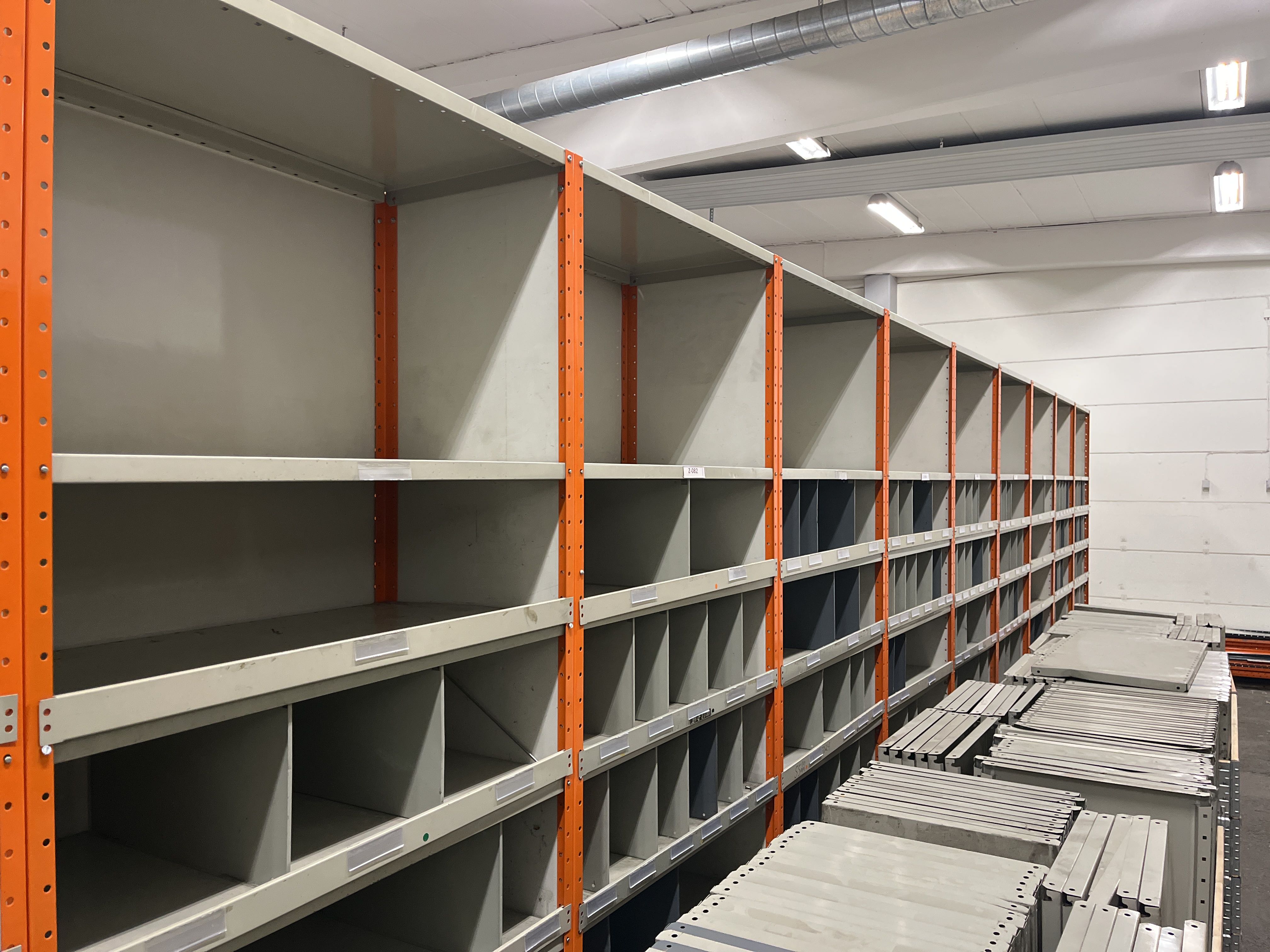 Storage rack/Sorting rack with sheet metal shelves Z078-089 - 13 meters ...