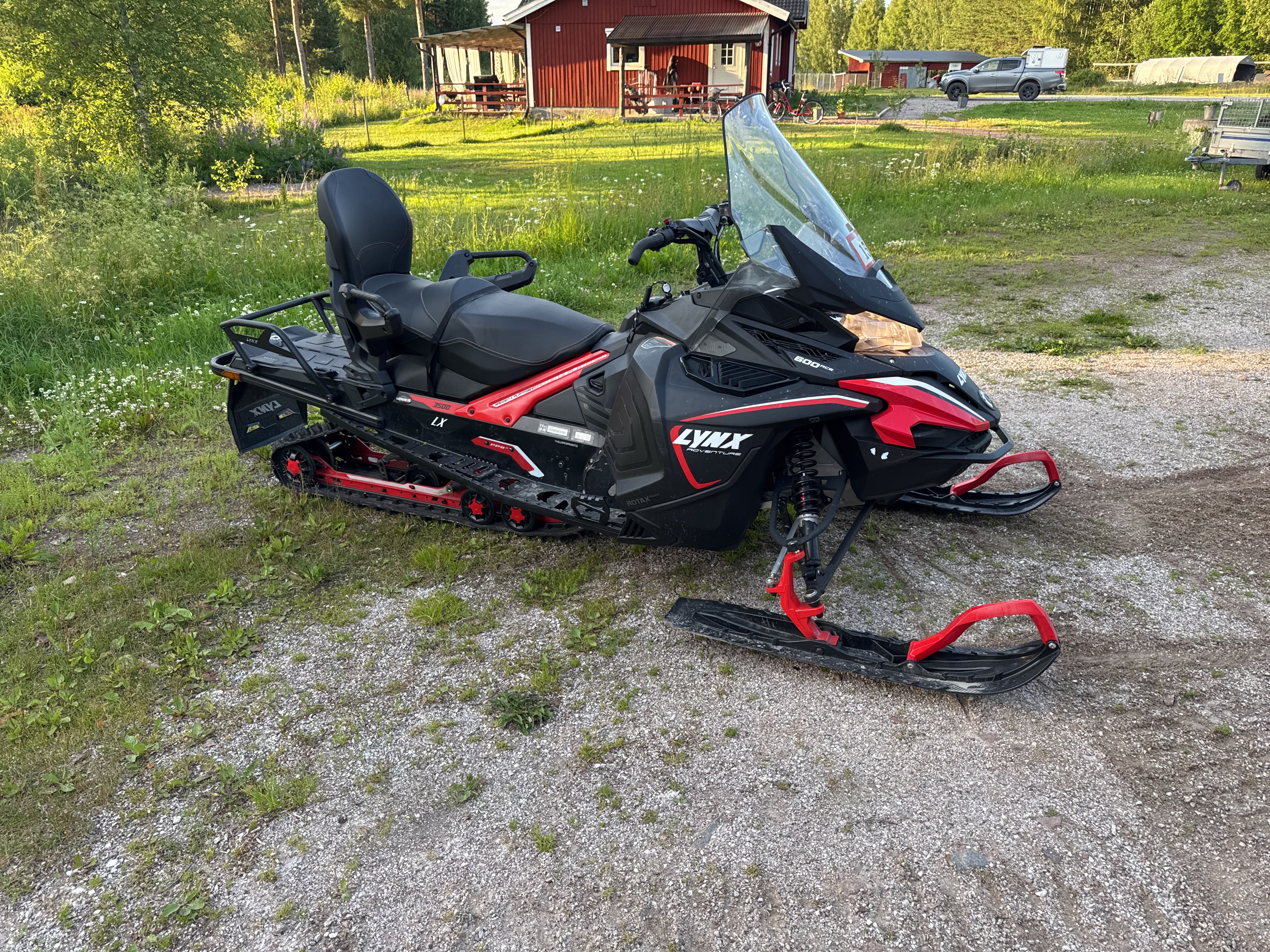 Snowmobile Lynx Adventure LX 600 ACE 4-stroke JXZ99P - PS Auction