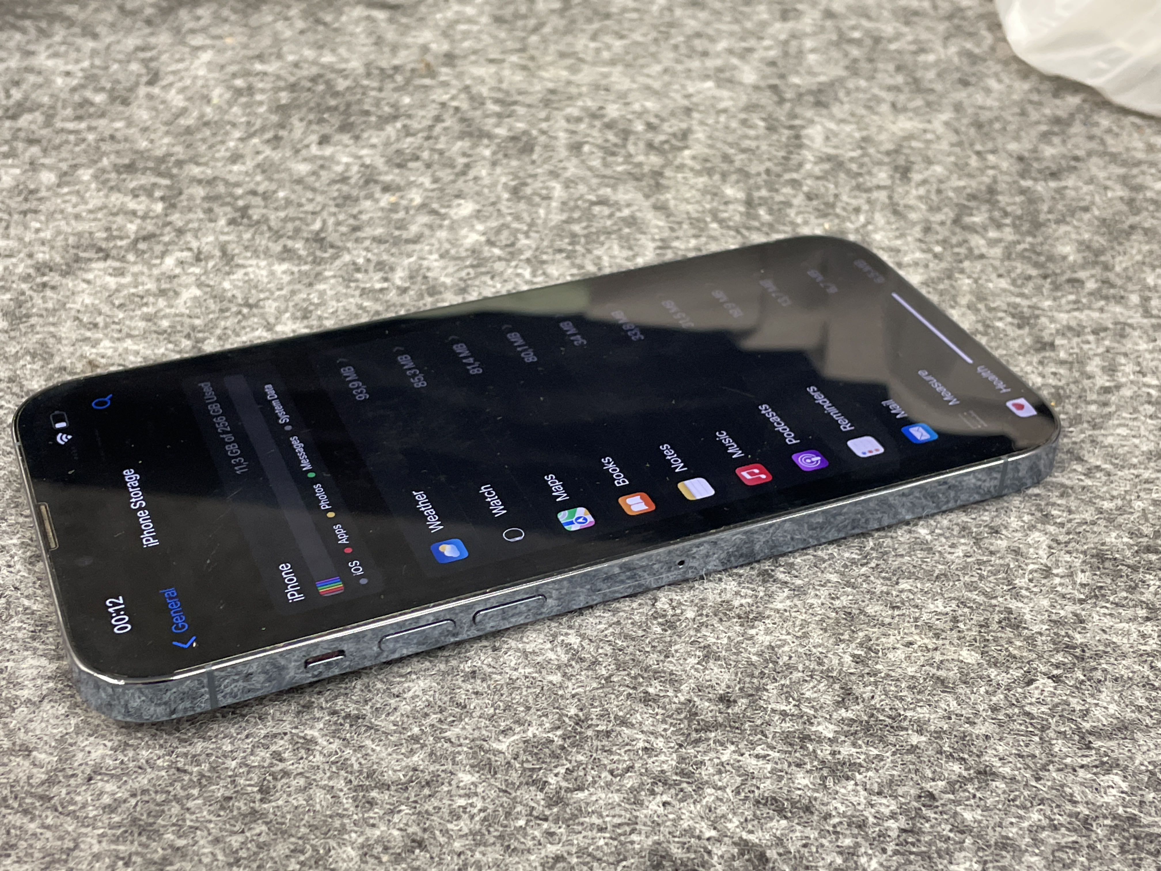 未開封 iPhone 13 Pro Max 256GB ブラック Amazon.com: Apple iPhone 13 Pro Max, 256GB, Graphite