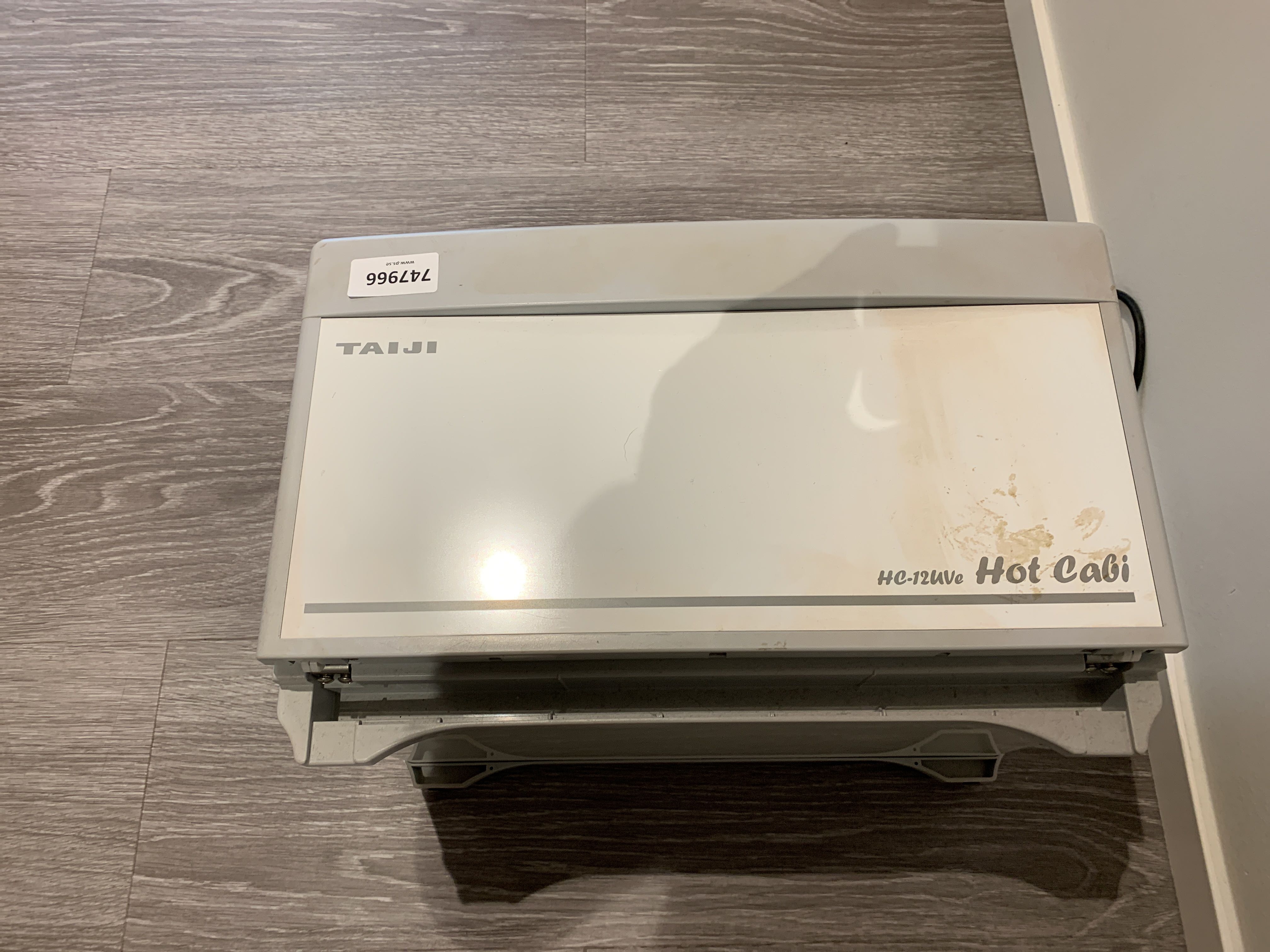 Taiji HC 12-Uve hot Cabi / Towel warmer - PS Auction - We value 