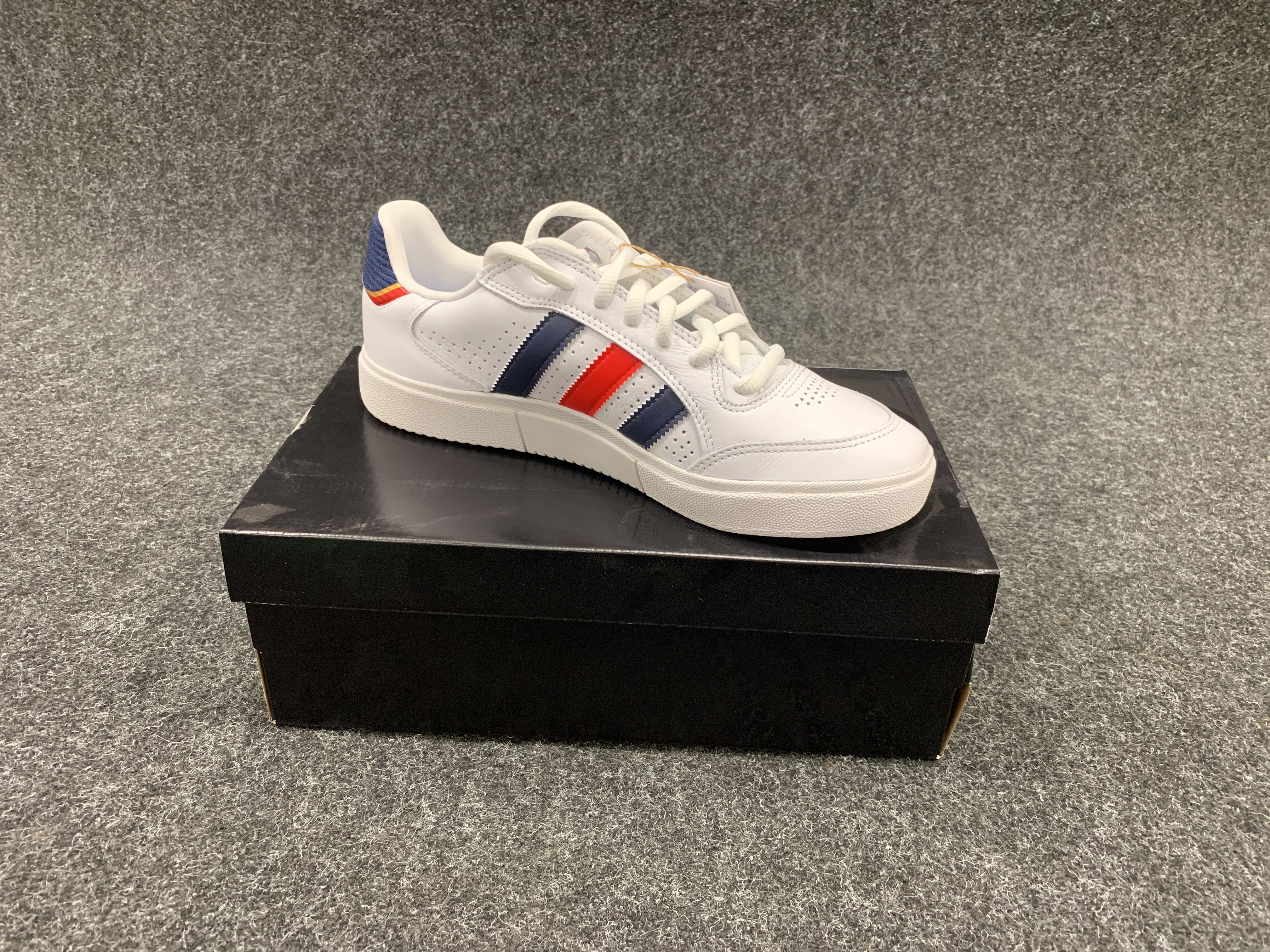 adidas gazelle silver green womens Adidas Tyshawn Low White/Grey SALE main image 1