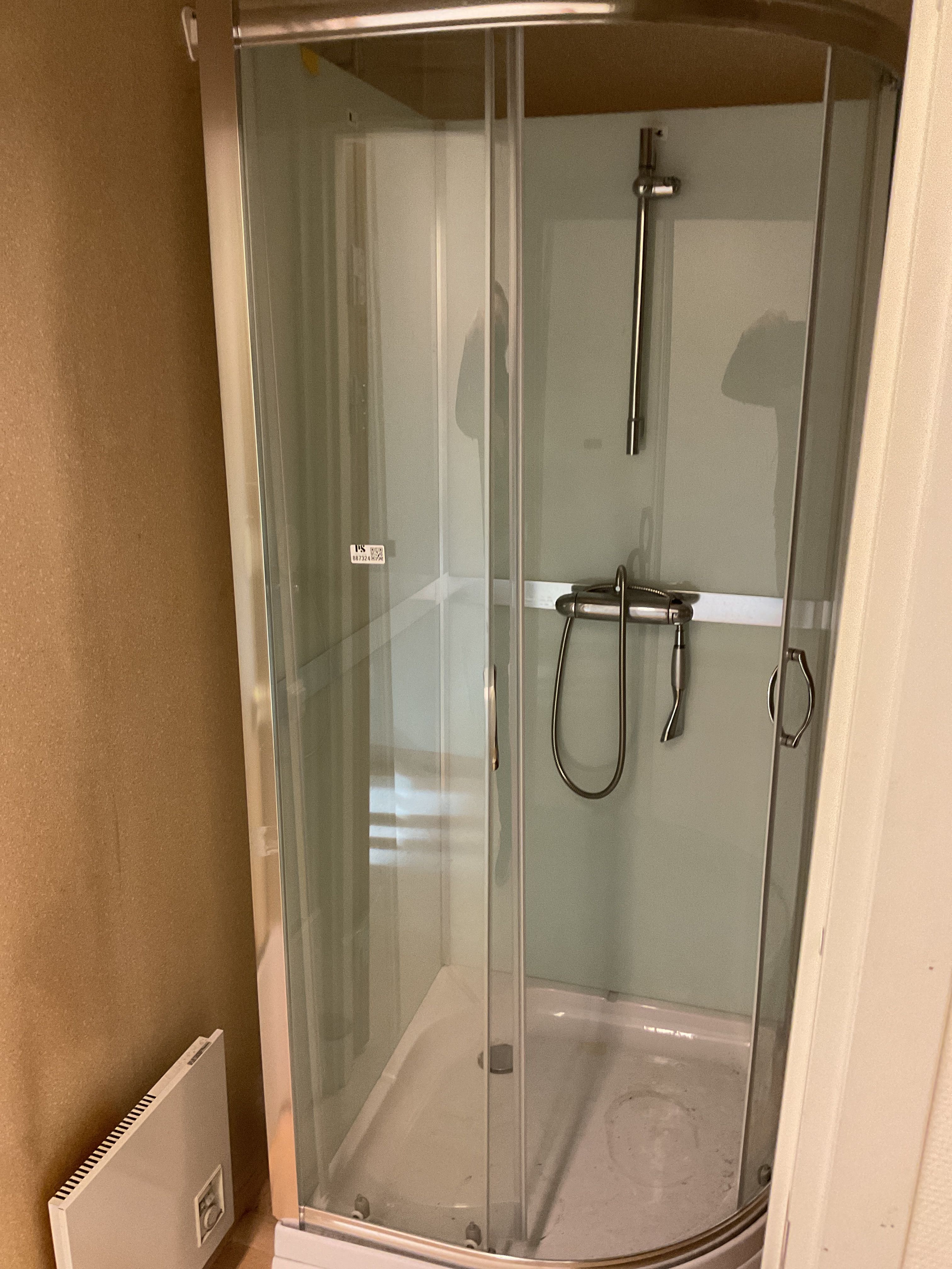 Shower cabin PS Auction We value the future Largest in net auctions