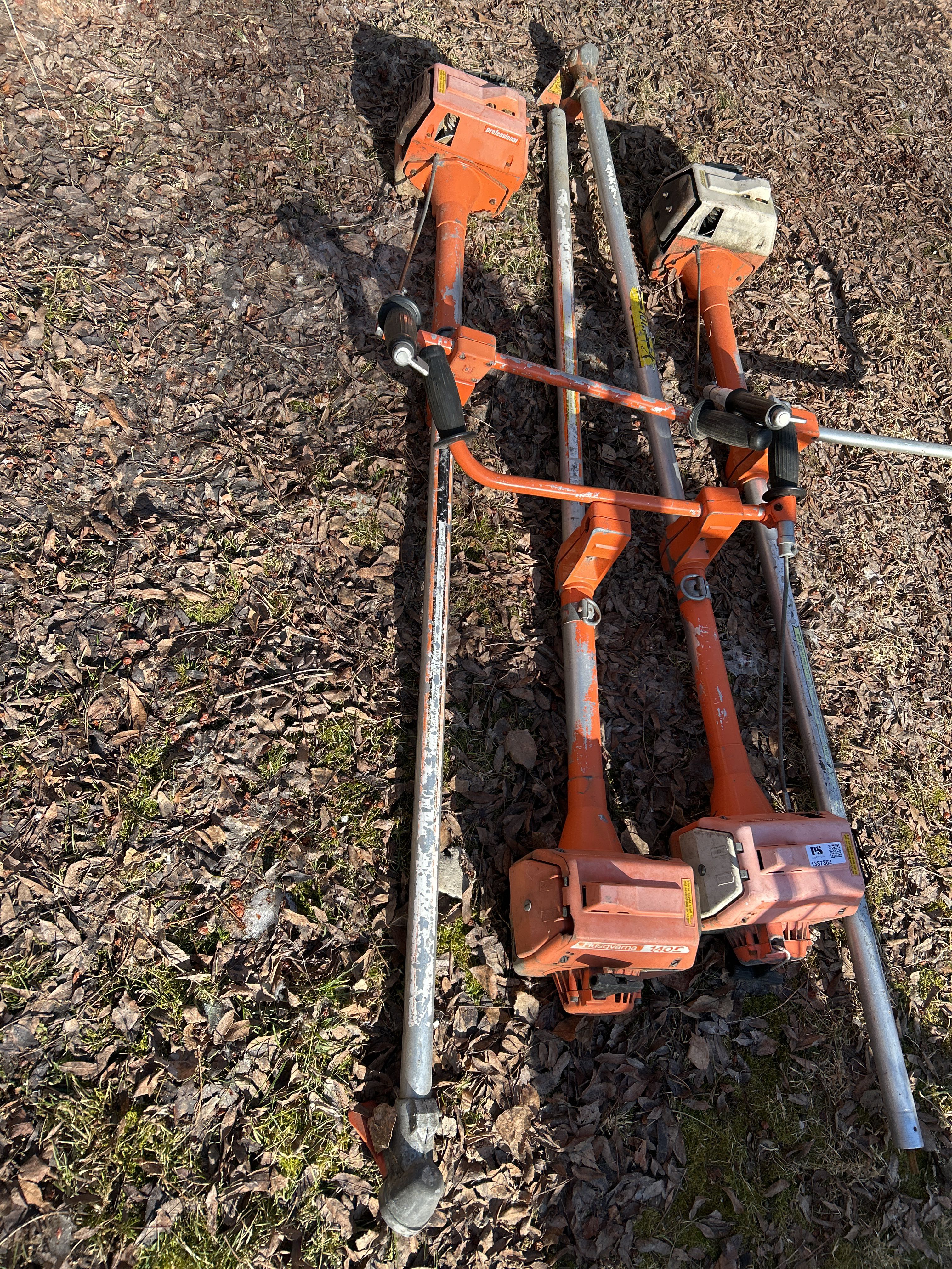 Brushcutters 4pcs Husqvarna 140r (repair item) - PS Auction