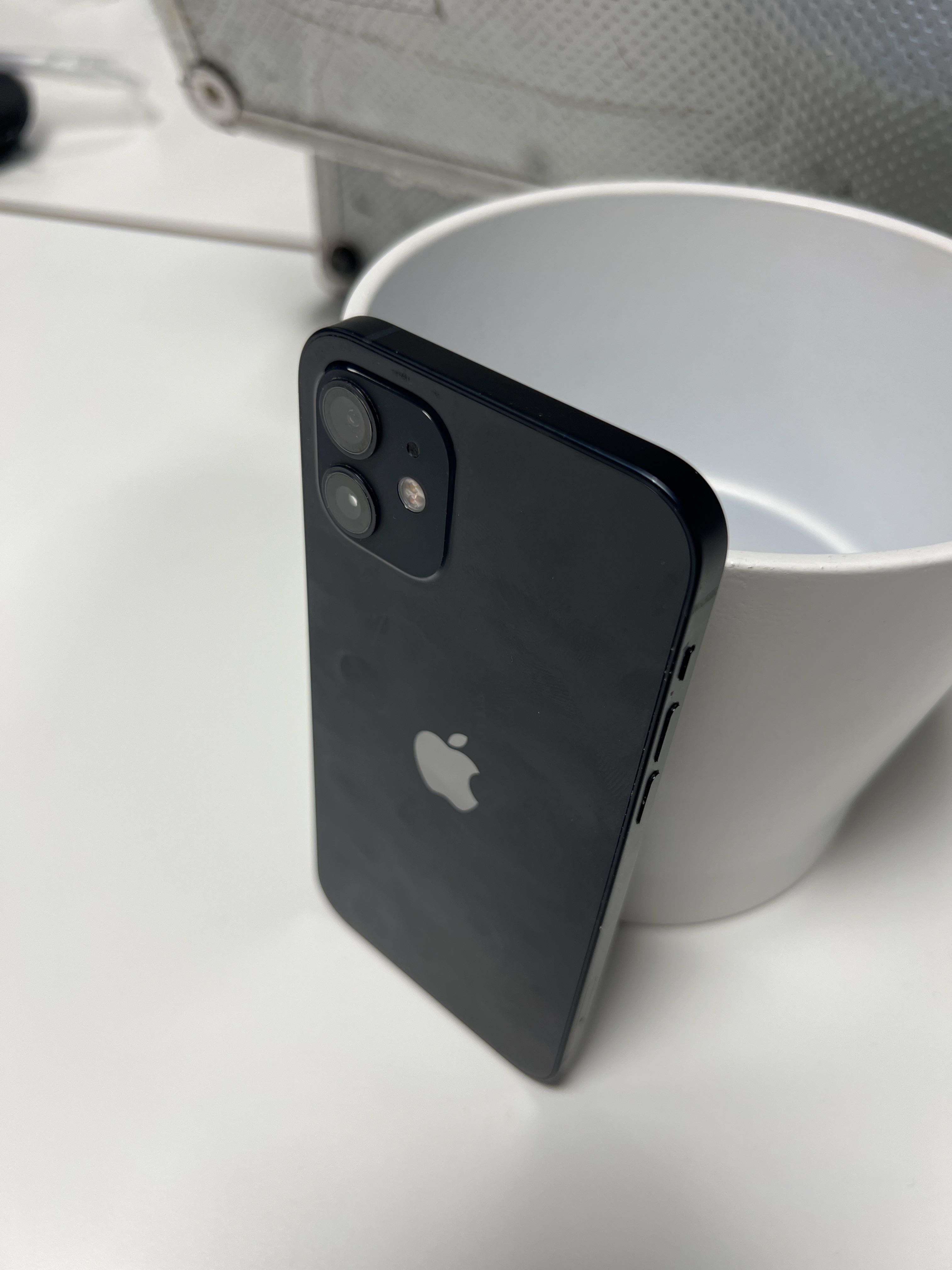 Apple iPhone 12 ブラック 本体 箱付き 【公式通販】