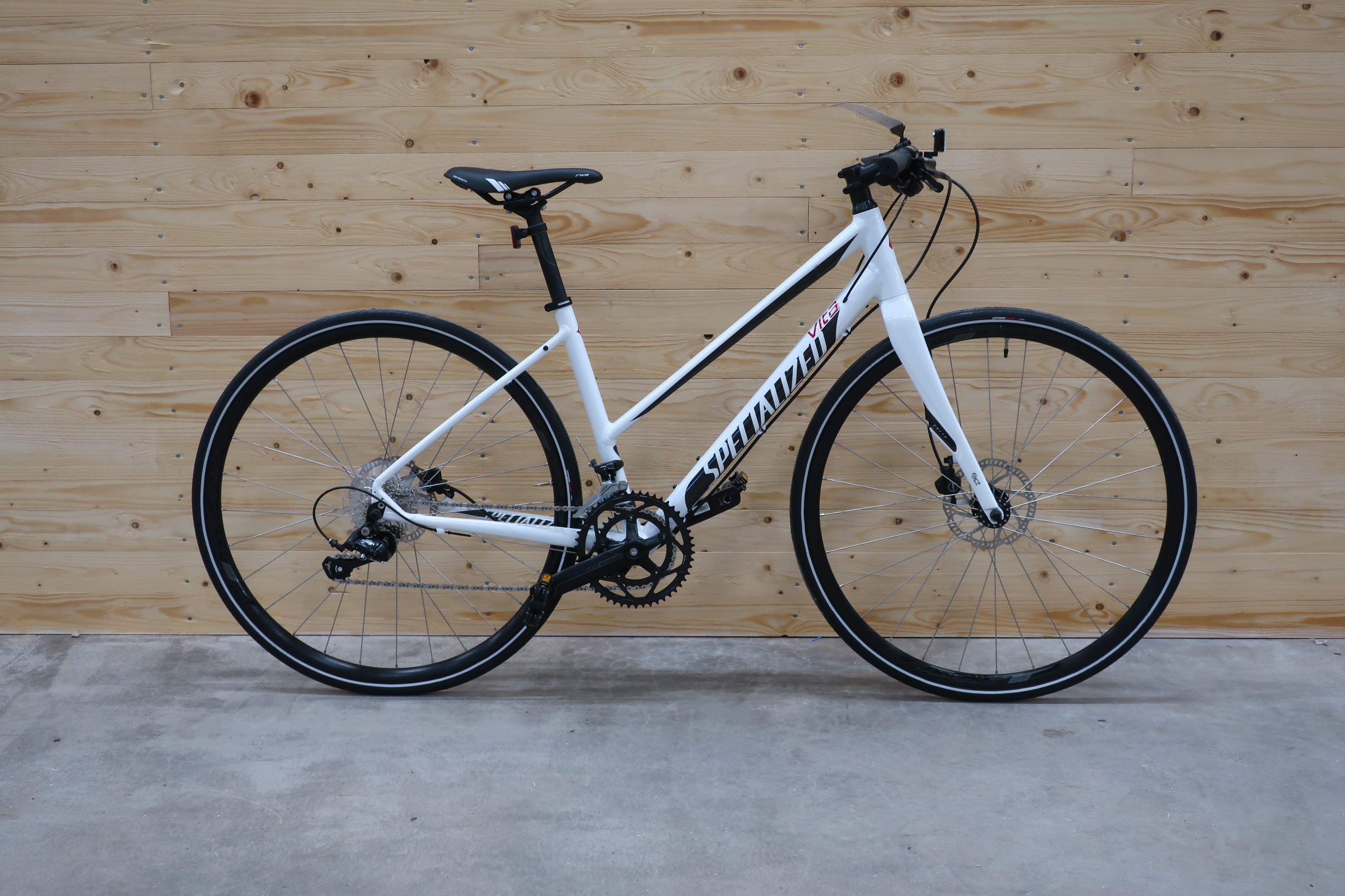 Bike Specialized White Elite - PS Auction - We value the future