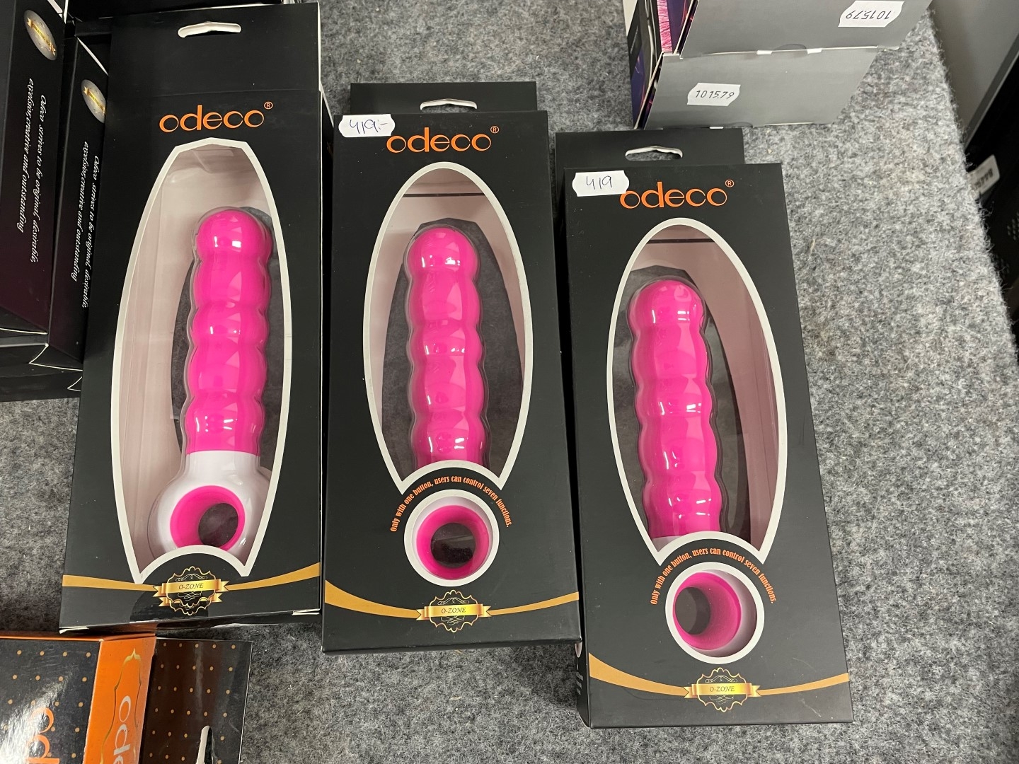 A lot with dildos & sex toys Adeco, Wonderlust, Pillow Talk etc. - PS  Auction - We value the future - Largest in net auctions