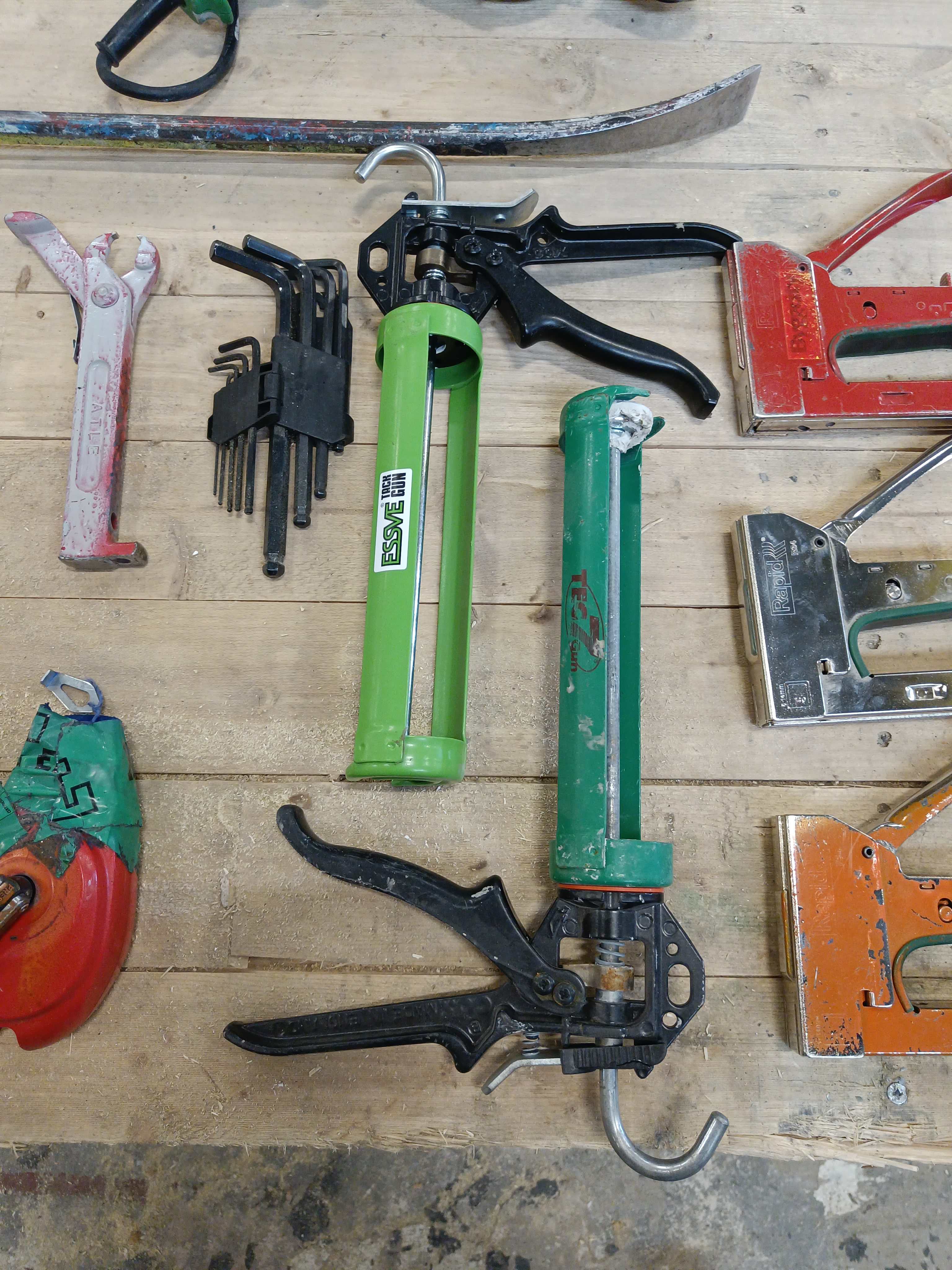 Hand tools for the carpenter PS Auction We value the future