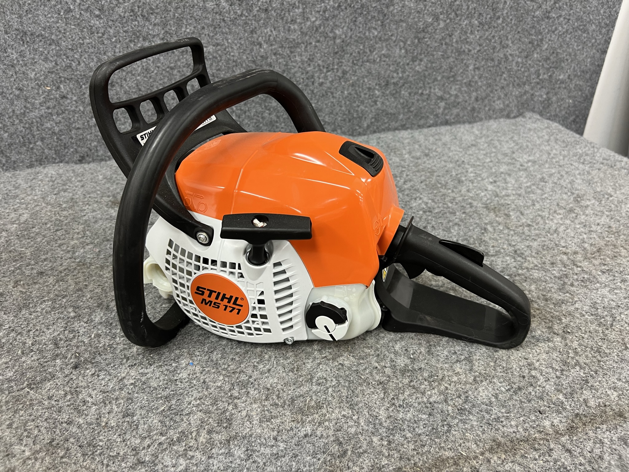 Stihl chainsaw MS 171 without blade and 