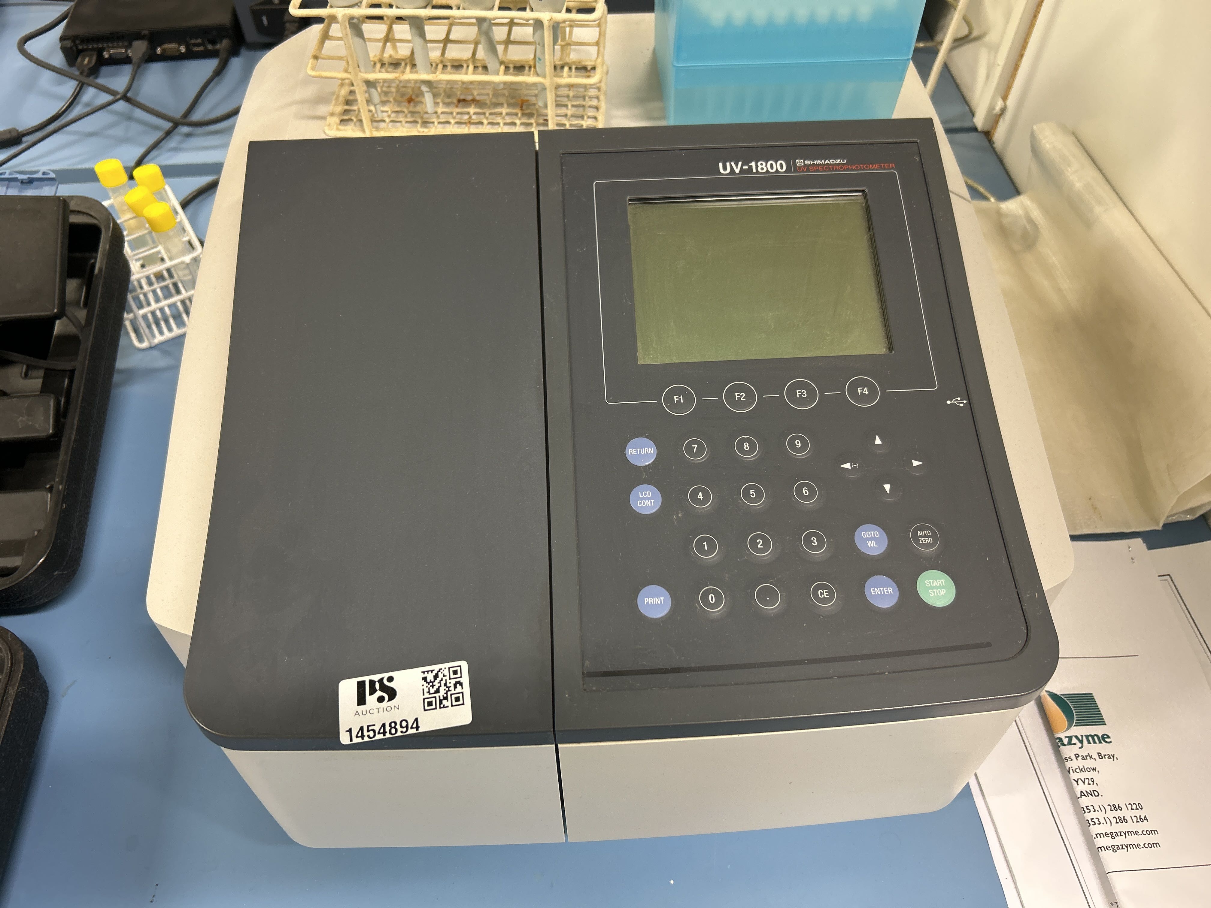 UV spectrophotometer - Shimadzu UV-1800 - PS Auction - We value