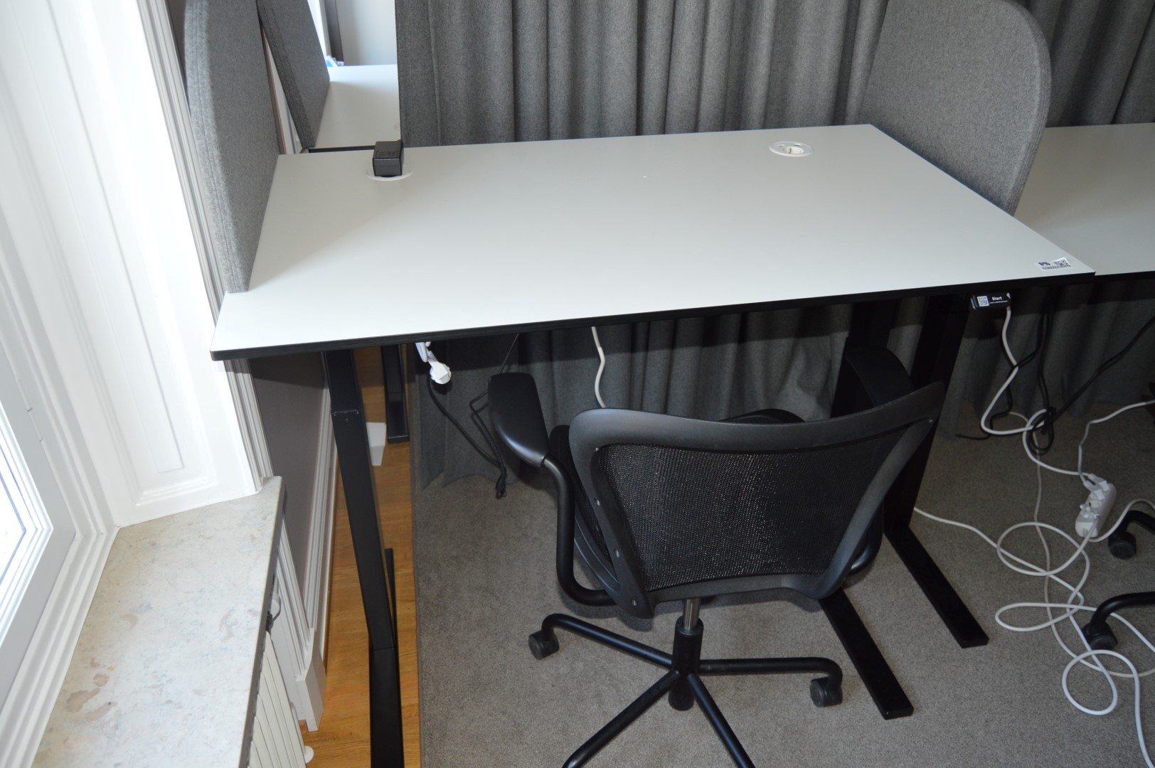 1 st Höjsänkbart skrivbord med stol 120x70 Nätauktioner 1 st Höjsänkbart skrivbord med stol 120x70 Nätauktioner