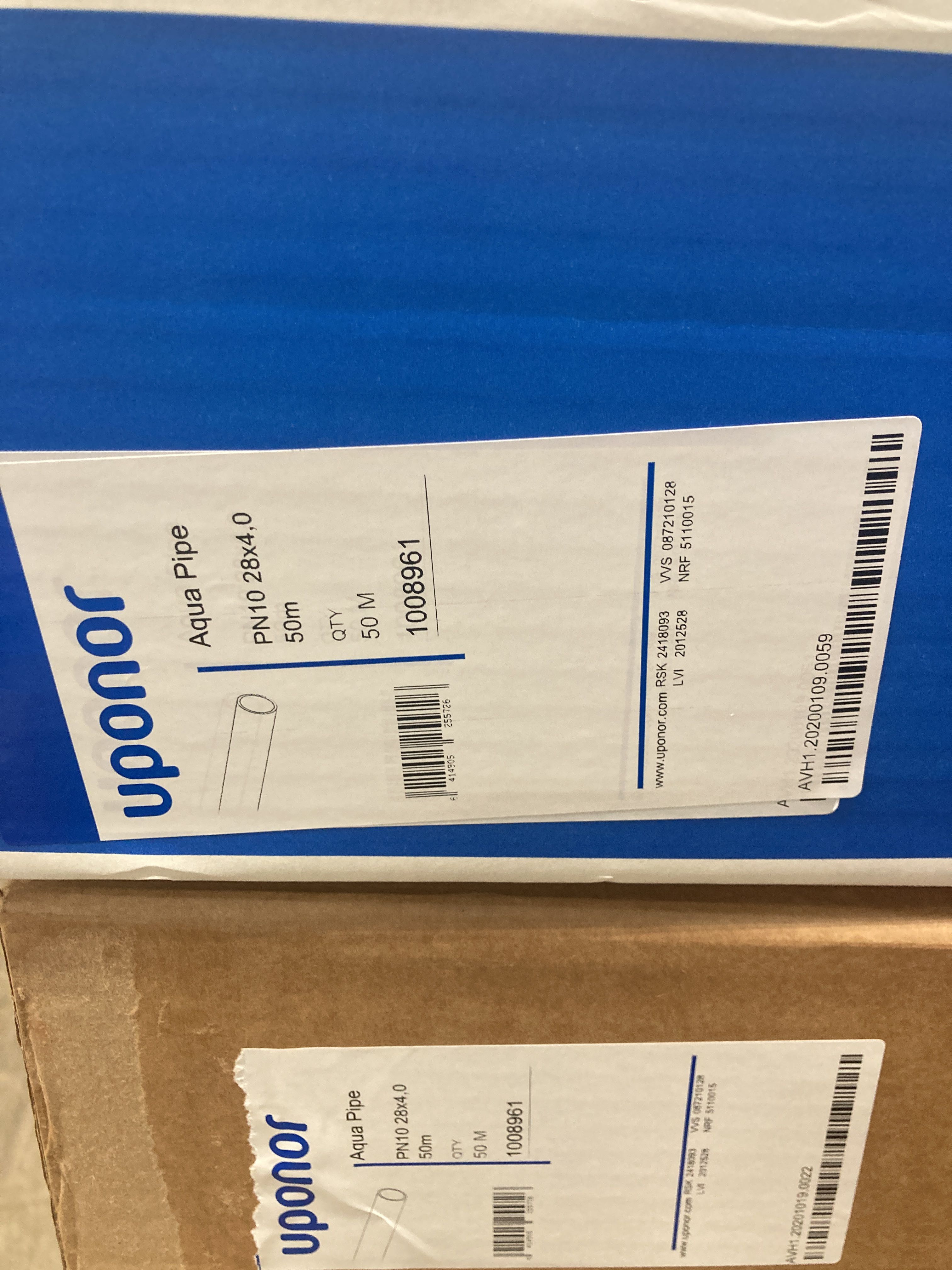 Tap water pipe 28x4.0 mm, L: 50m, white aqua pipe uponor - PS Auction ...