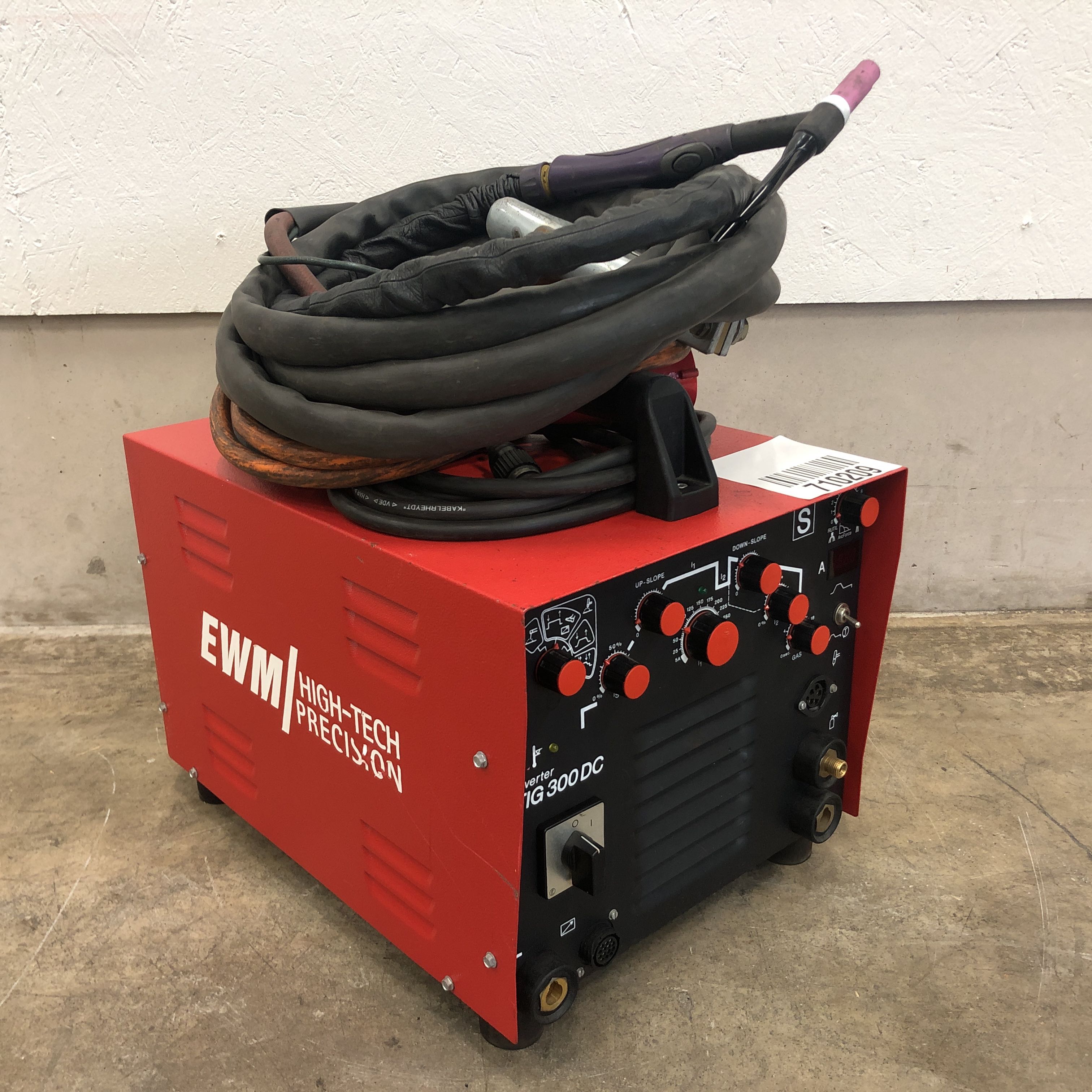 Tig welding machine EWM TIG 300 DC T PS Auction We value the future