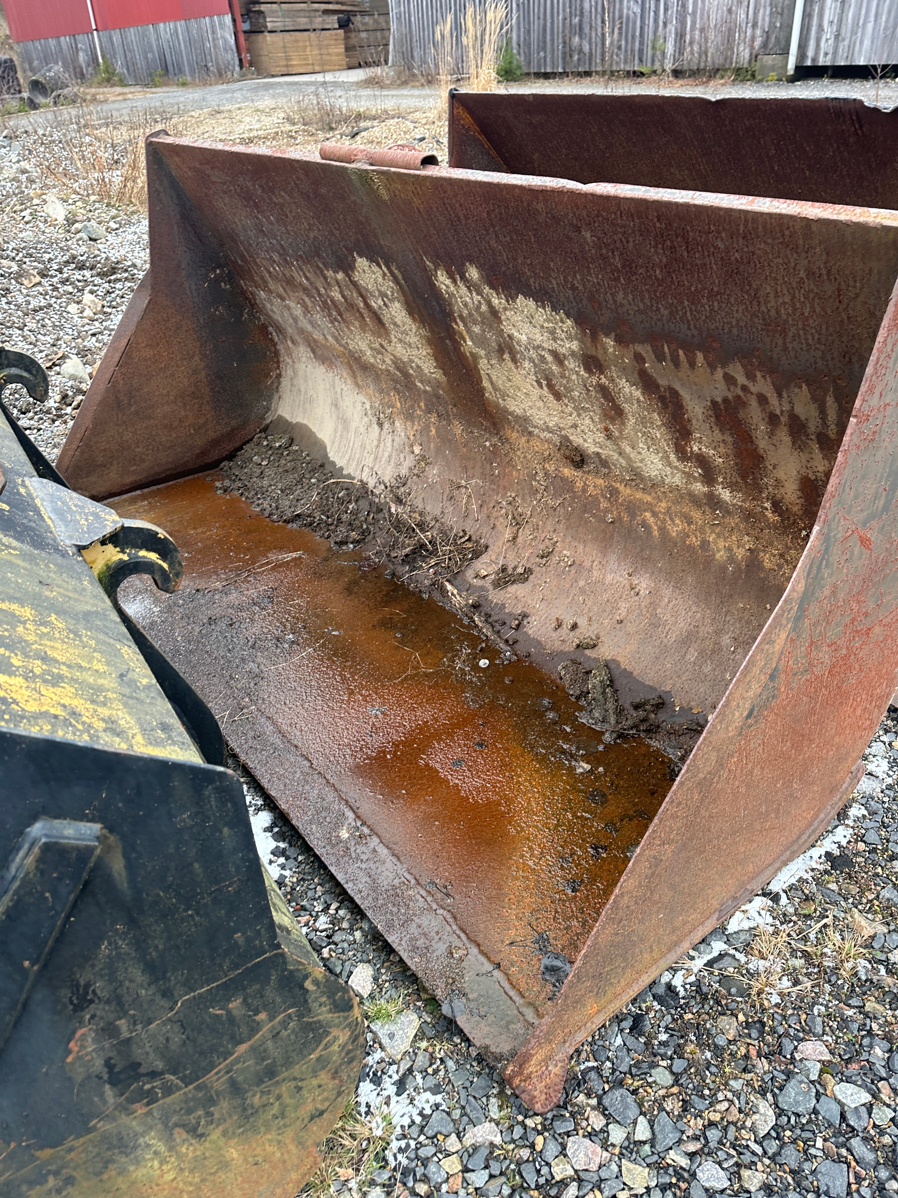 Bucket BM attachment - PS Auction - We value the future - Largest in ...