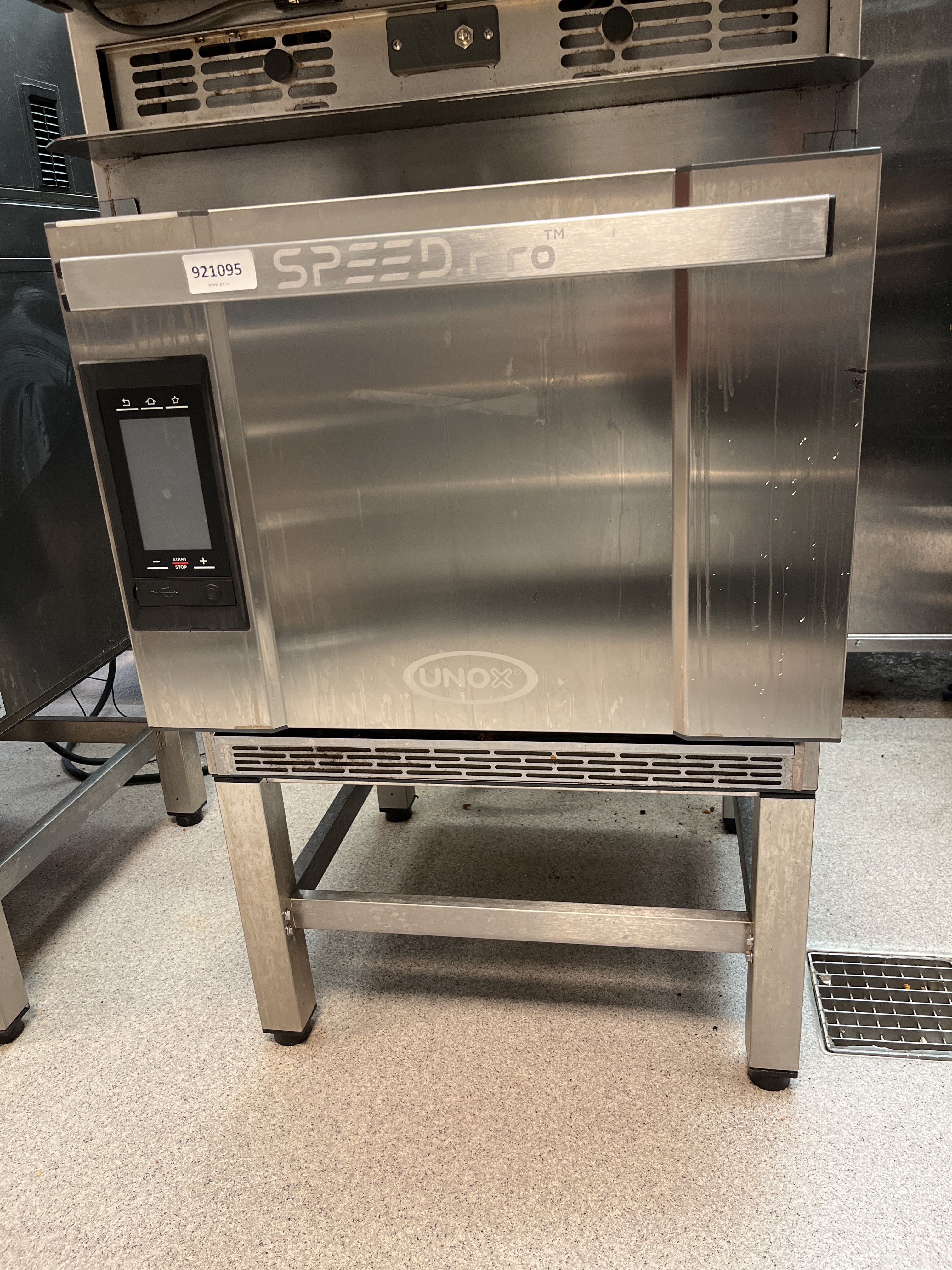 Speed oven, Unox Speed Pro XESW03HSEDDN.3 4 PS Auction We value