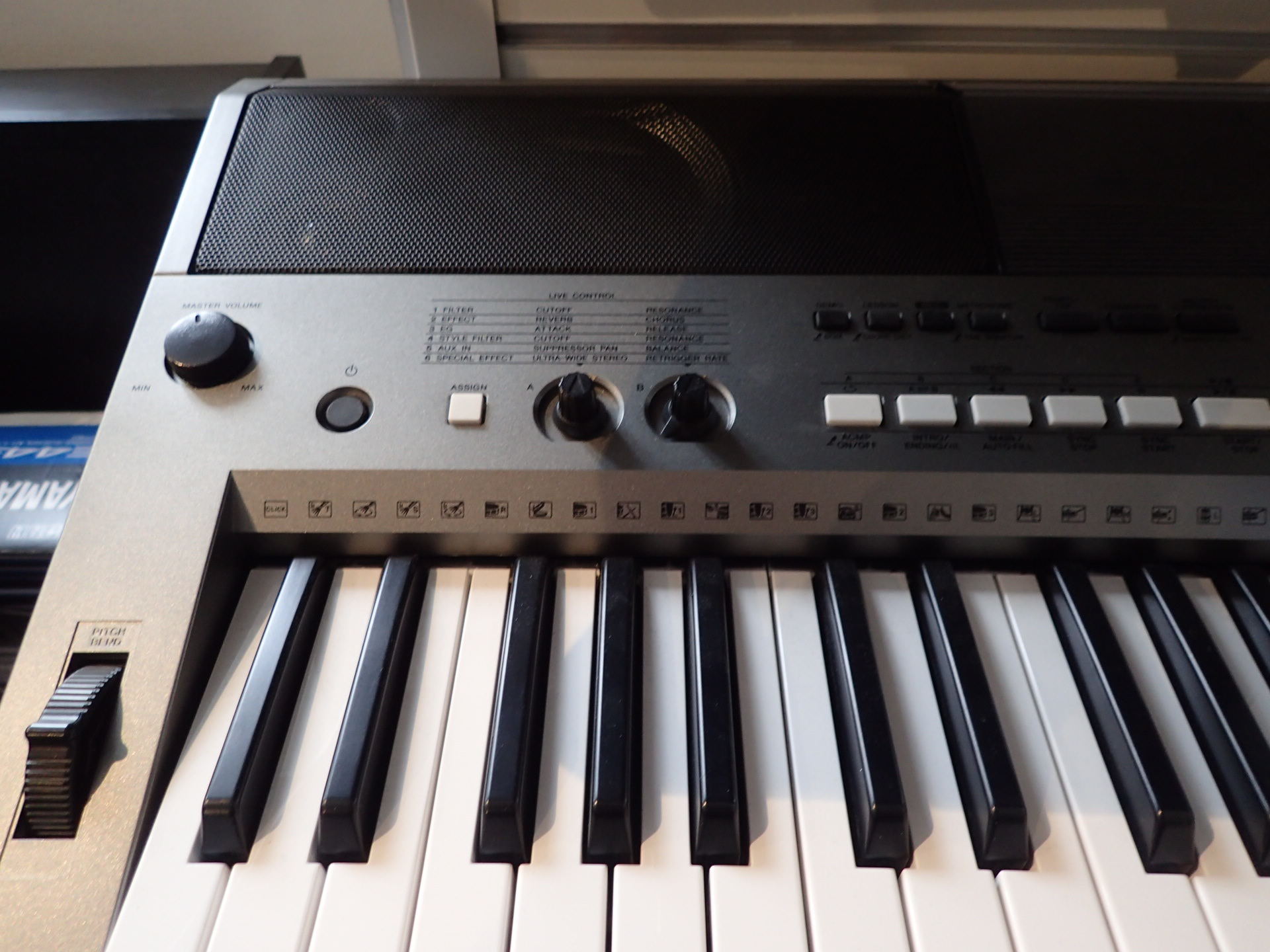 YAMAHA PSR-E443 通電ジャンク品 NO.B172 Yamaha PSR-E443 - What