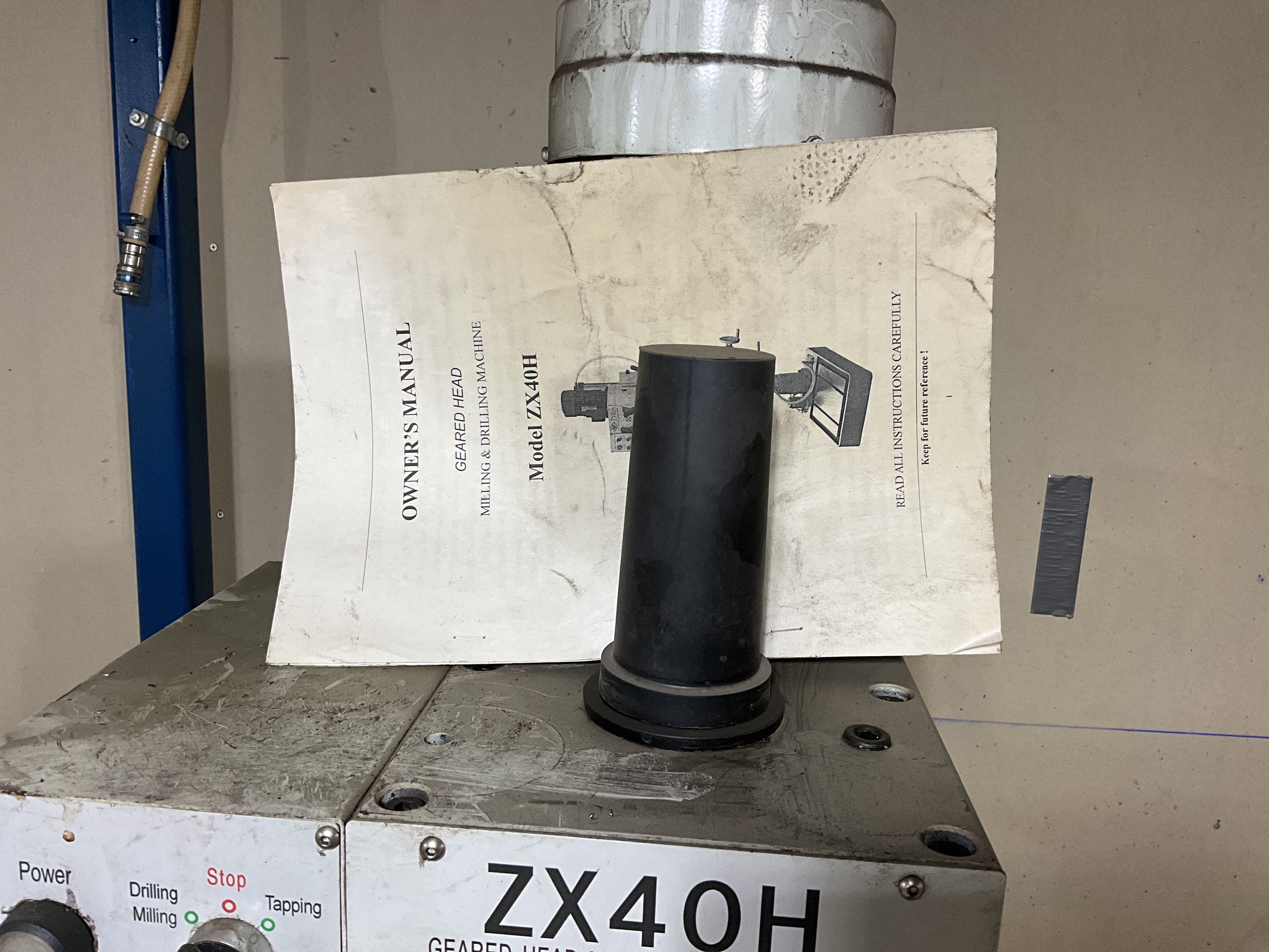 Pillar drill ZX 40H with accessories - PS Auction - We value the