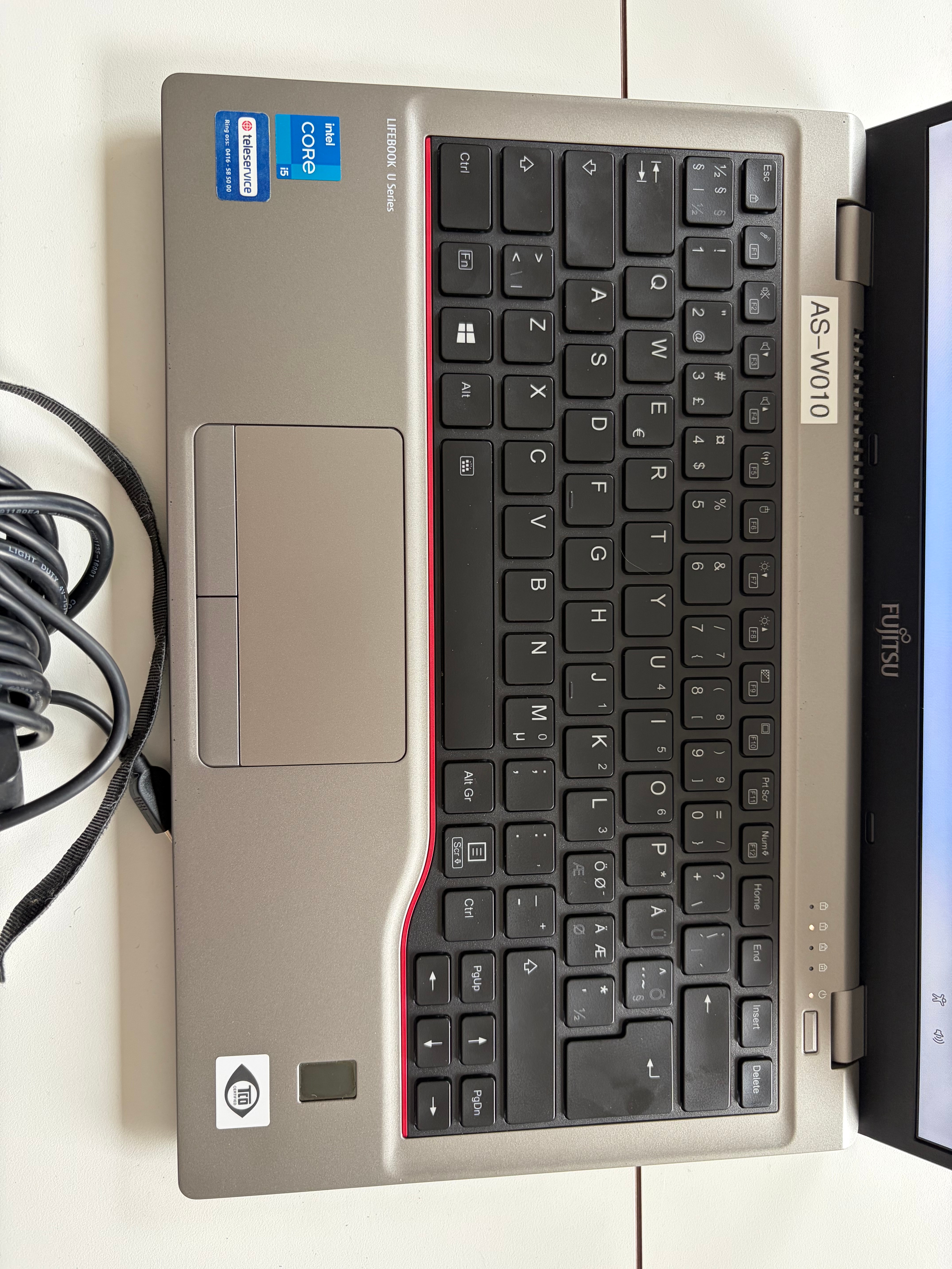 Laptop Fujitsu U7411 (i5, 8gb, 256gb) - PS Auction - We value the
