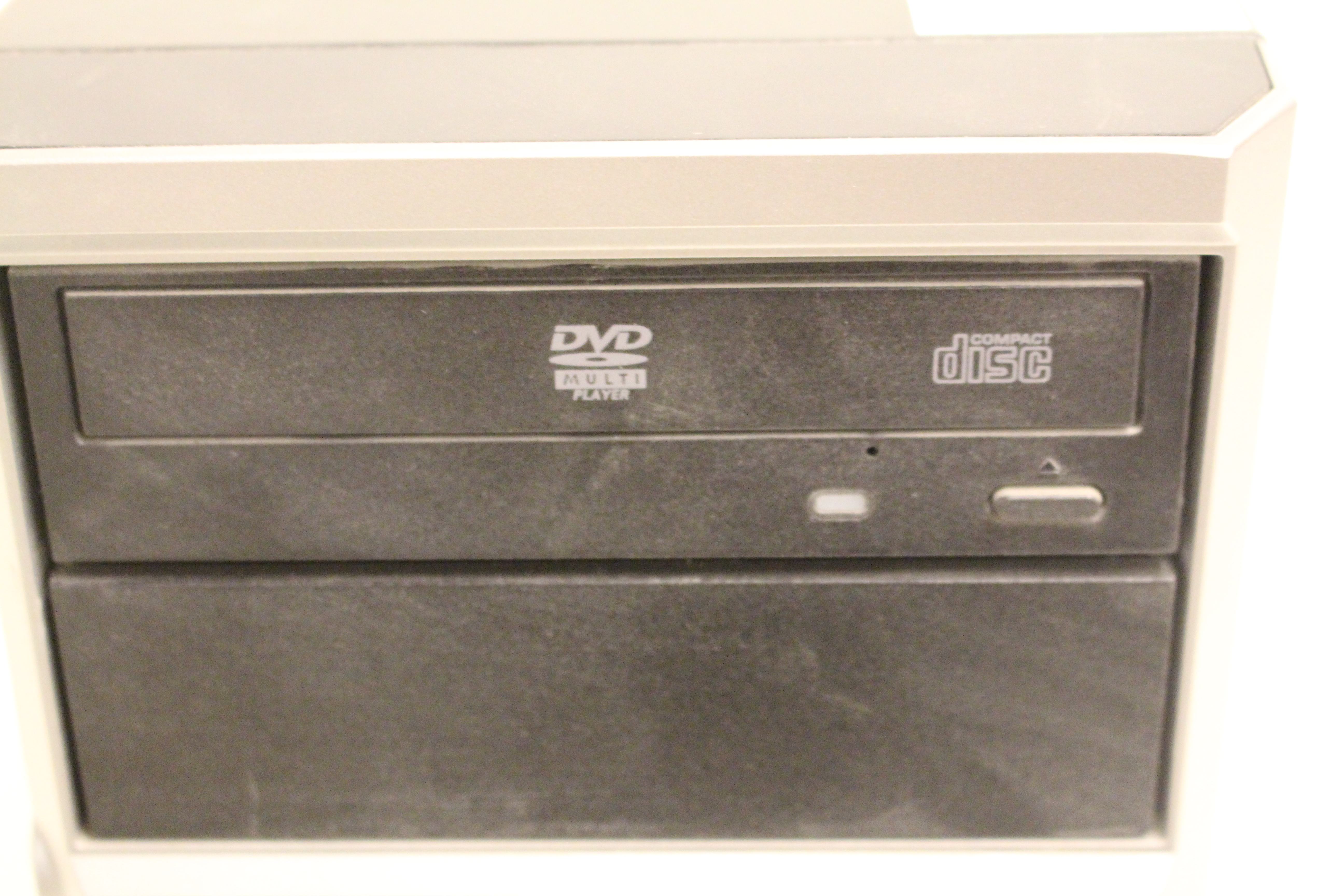 Server HP Proliant ML310e Gen8 - PS Auction - We value the