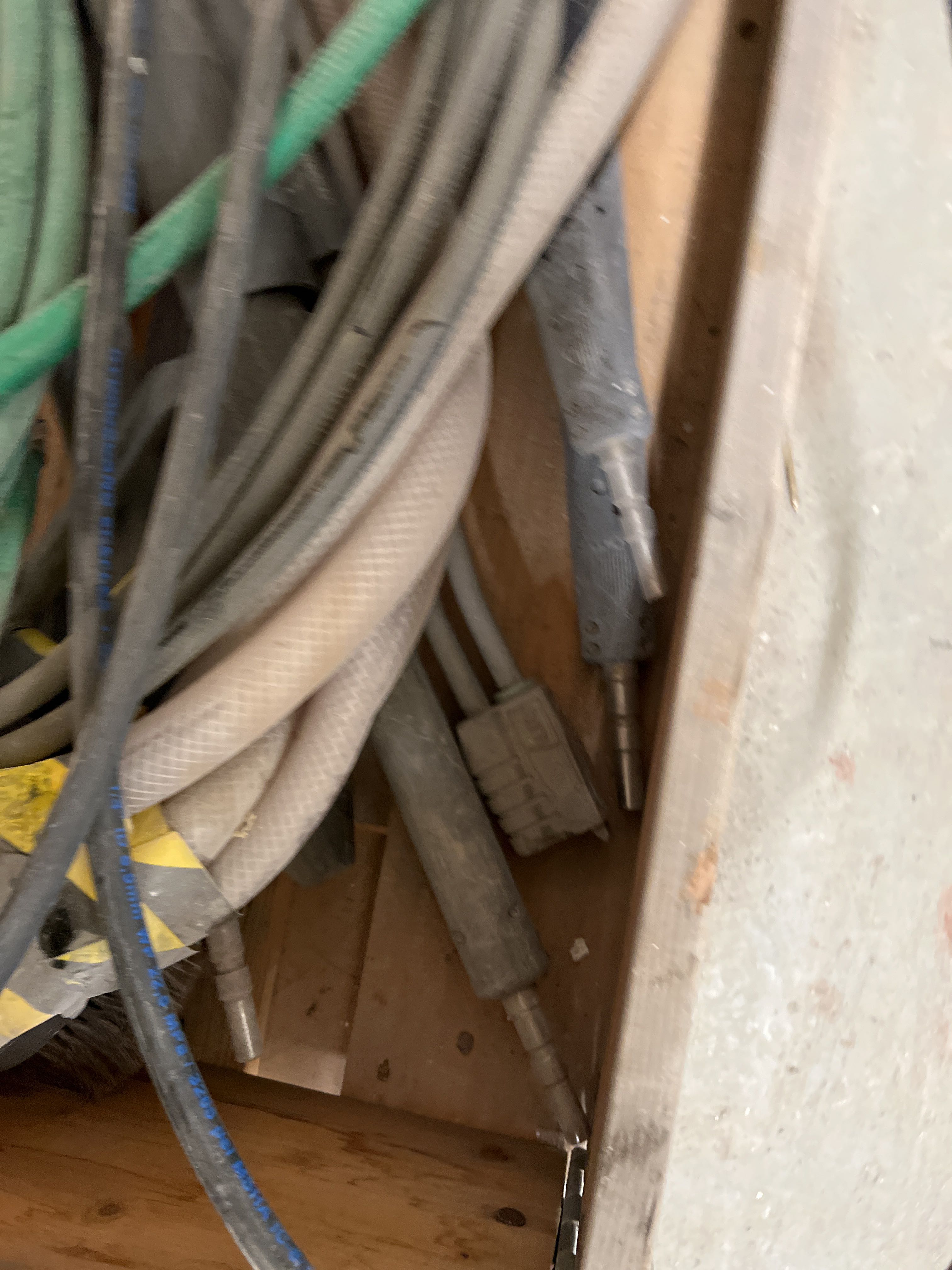 Hot water washing machine KEW 4203V with accessories PS Auction We