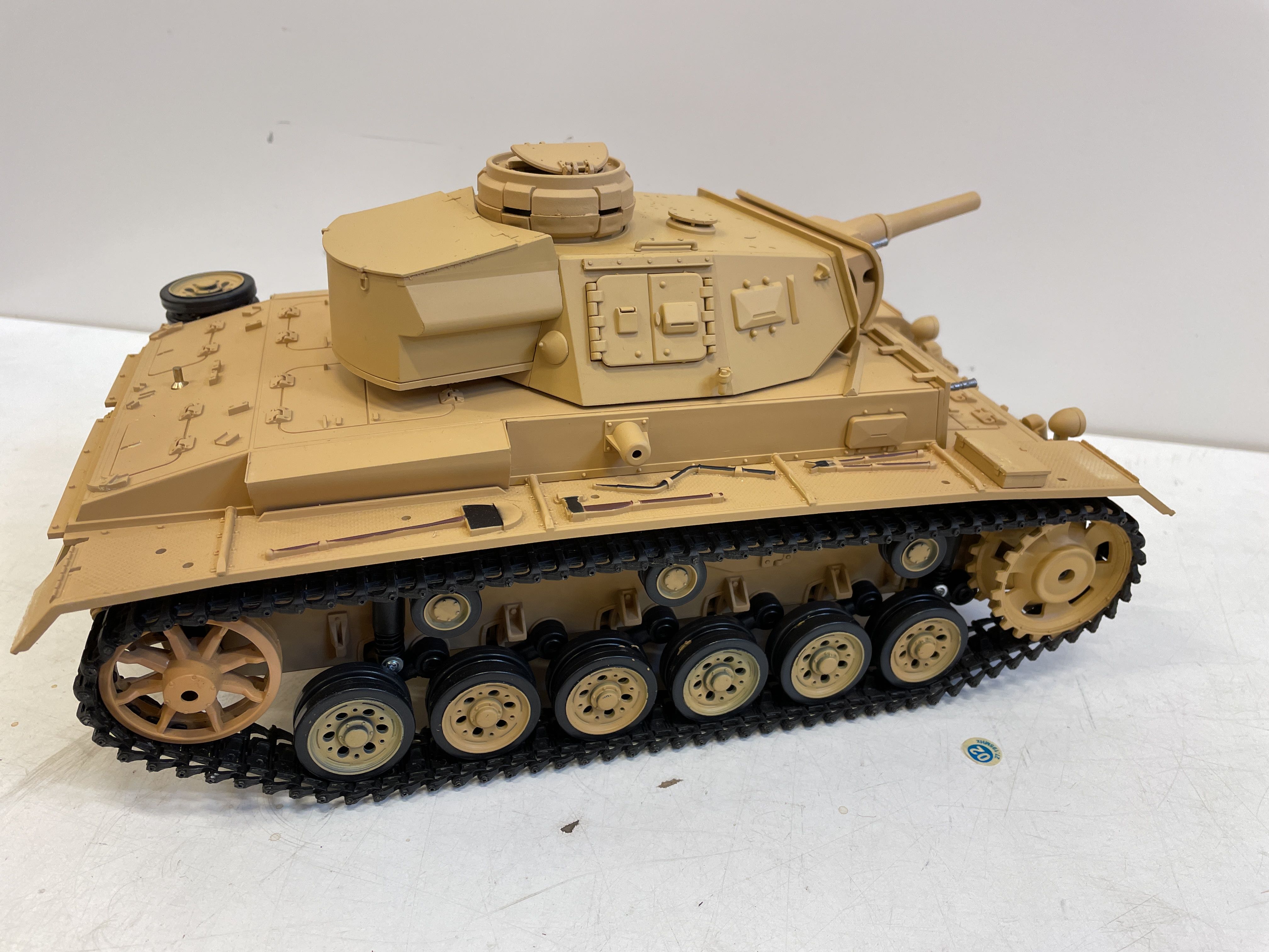 Radio Tank Engine Radio controlled tank - PS Auction - We value the future - Largest in ...