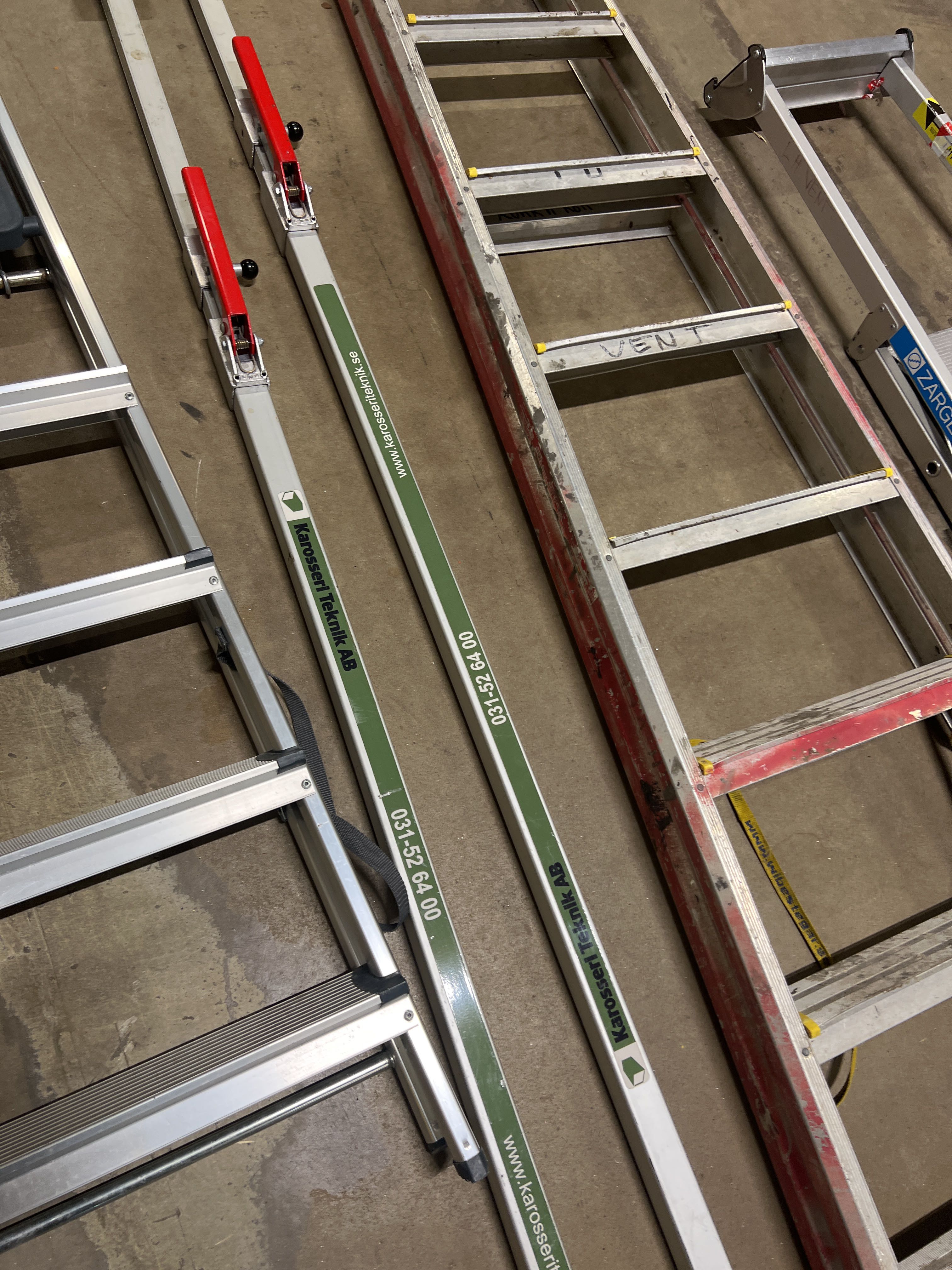 Collection of ladders - PS Auction - We value the future - Largest in ...