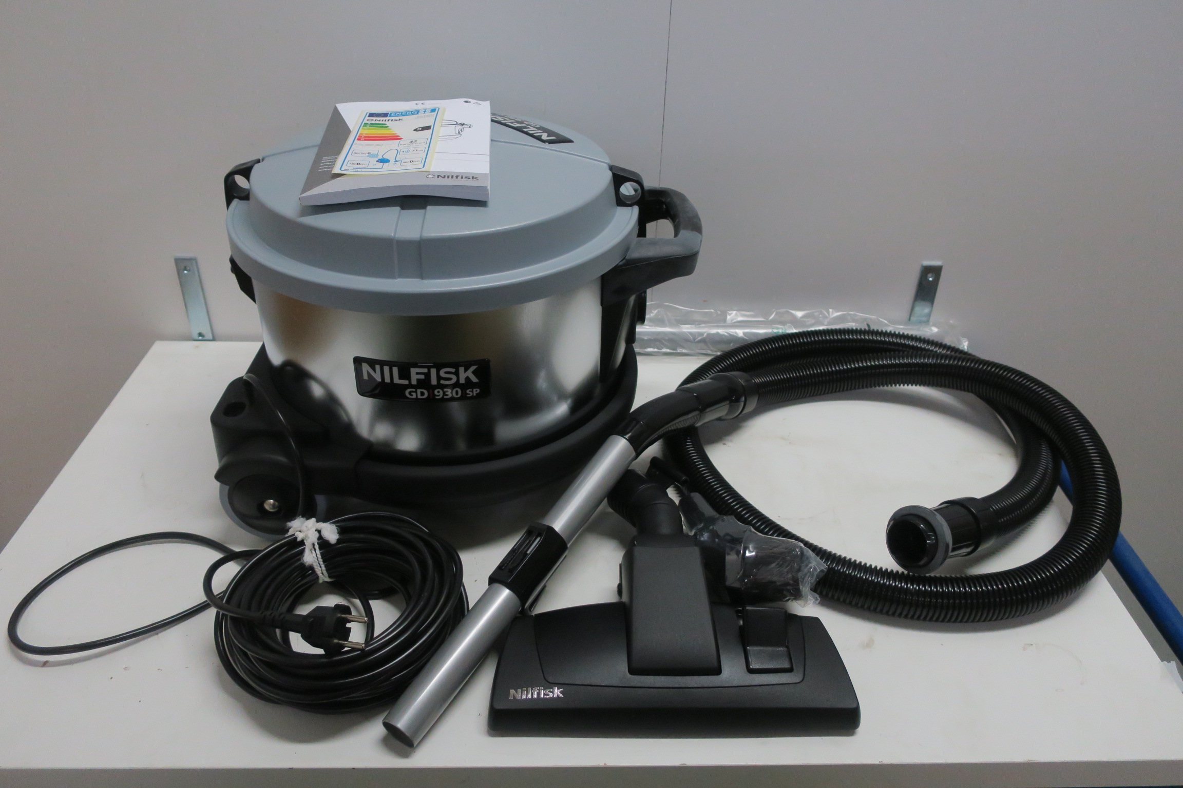 Nilfisk Euroclean GD930 HEPA Vacuum