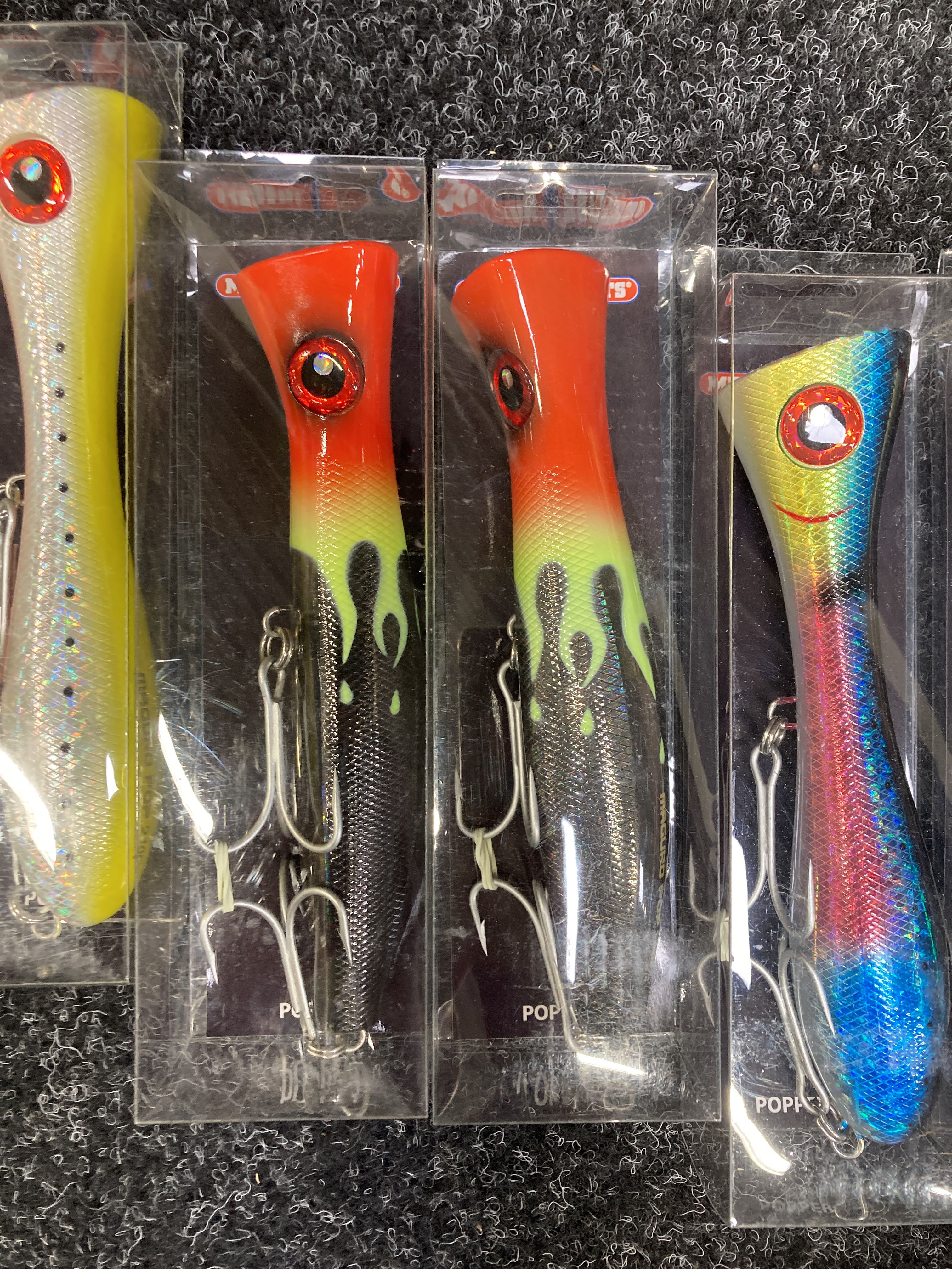 6 poppers in 3 different color combinations 20 cm - 118 and 135 gr - PS ...